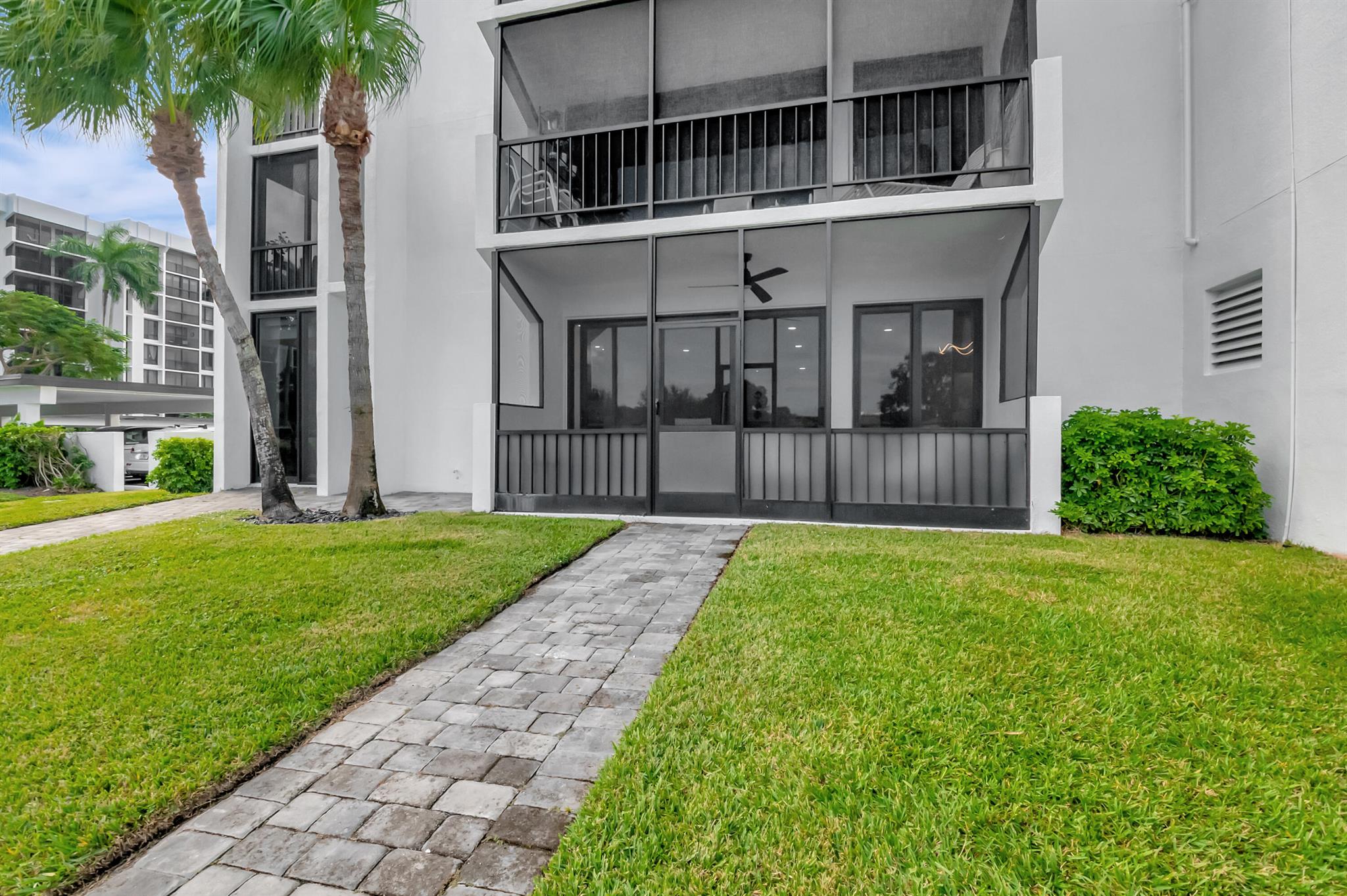 7738 Lakeside 315 Boulevard 315