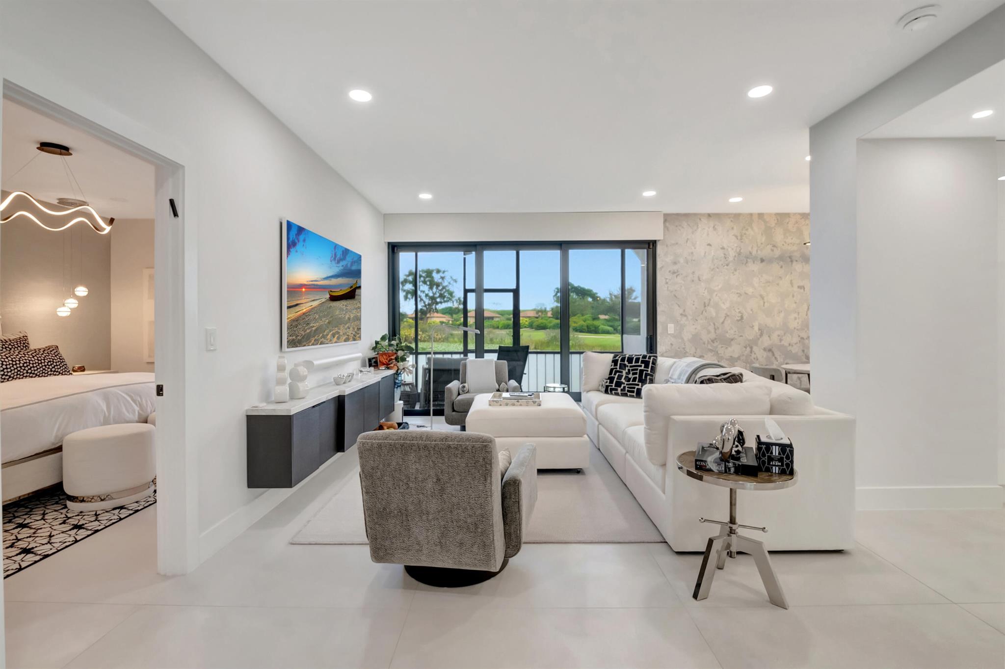 7738 Lakeside 315 Boulevard 315