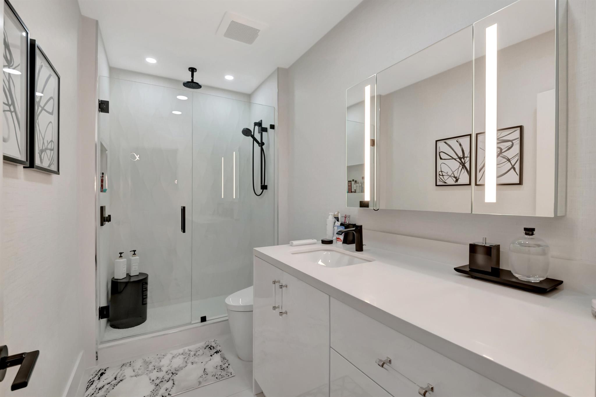 7738 Lakeside 315 Boulevard 315