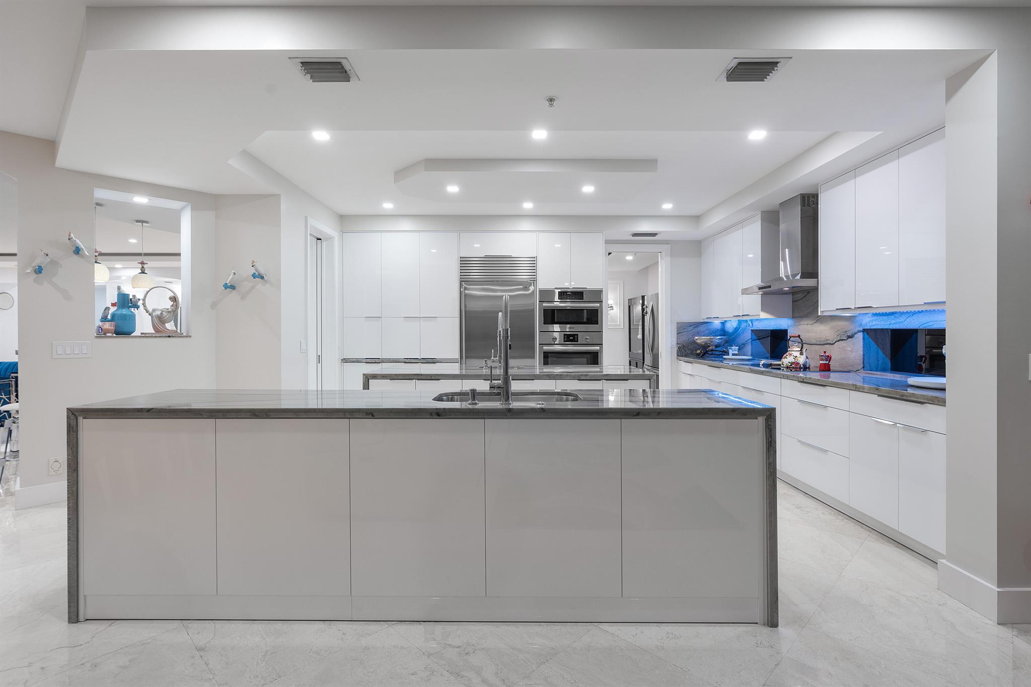 2070 N Ocean Boulevard Ph4