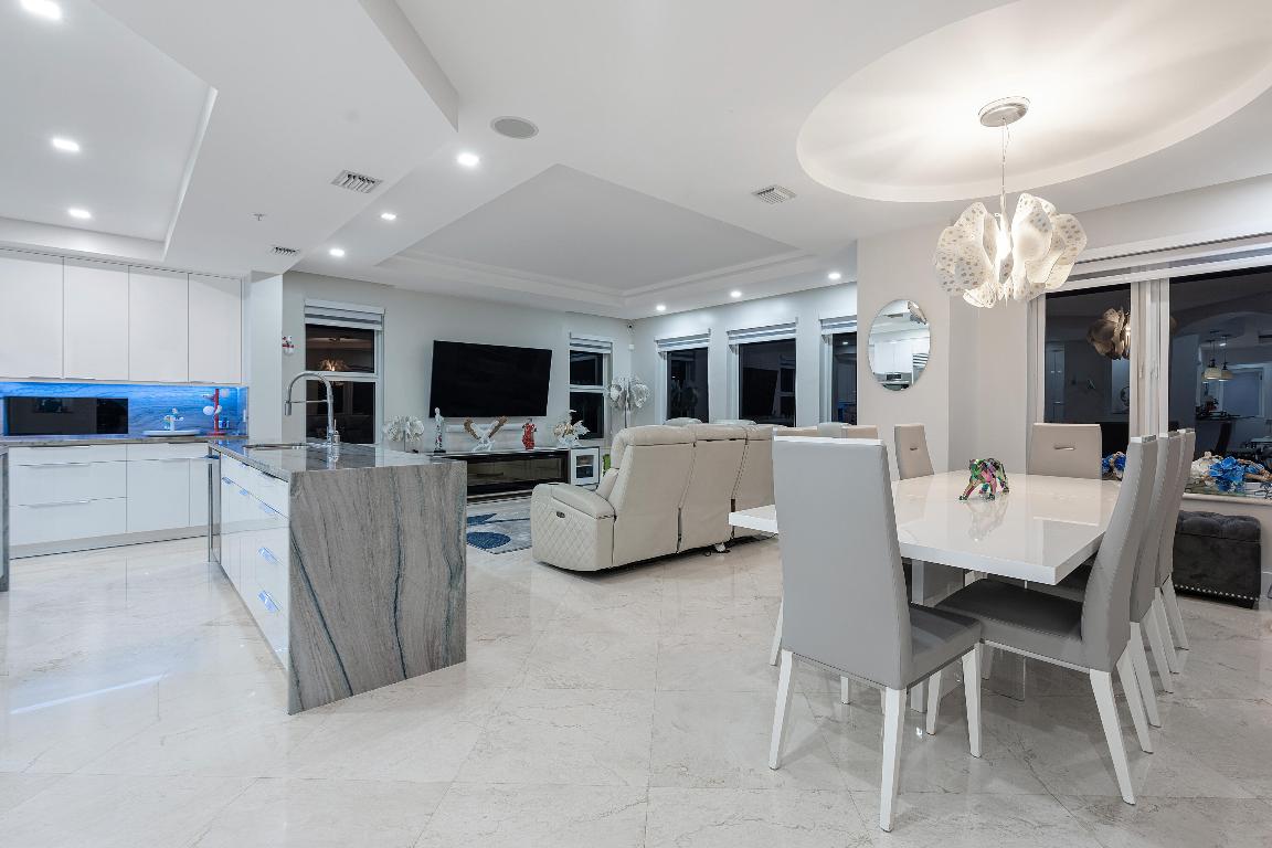 2070 N Ocean Boulevard Ph4