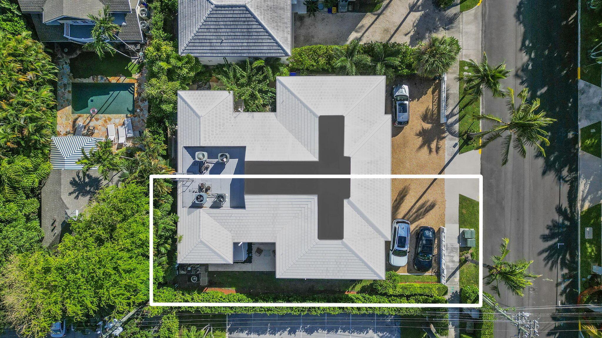 311 Cocoanut Row 101