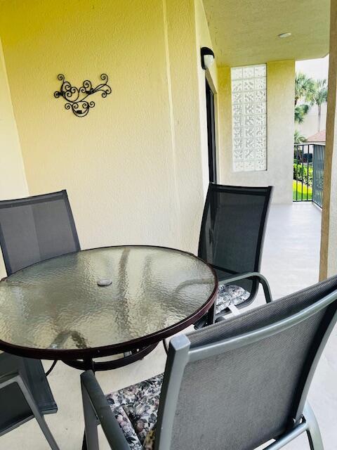 1201 Seafarer Circle 204