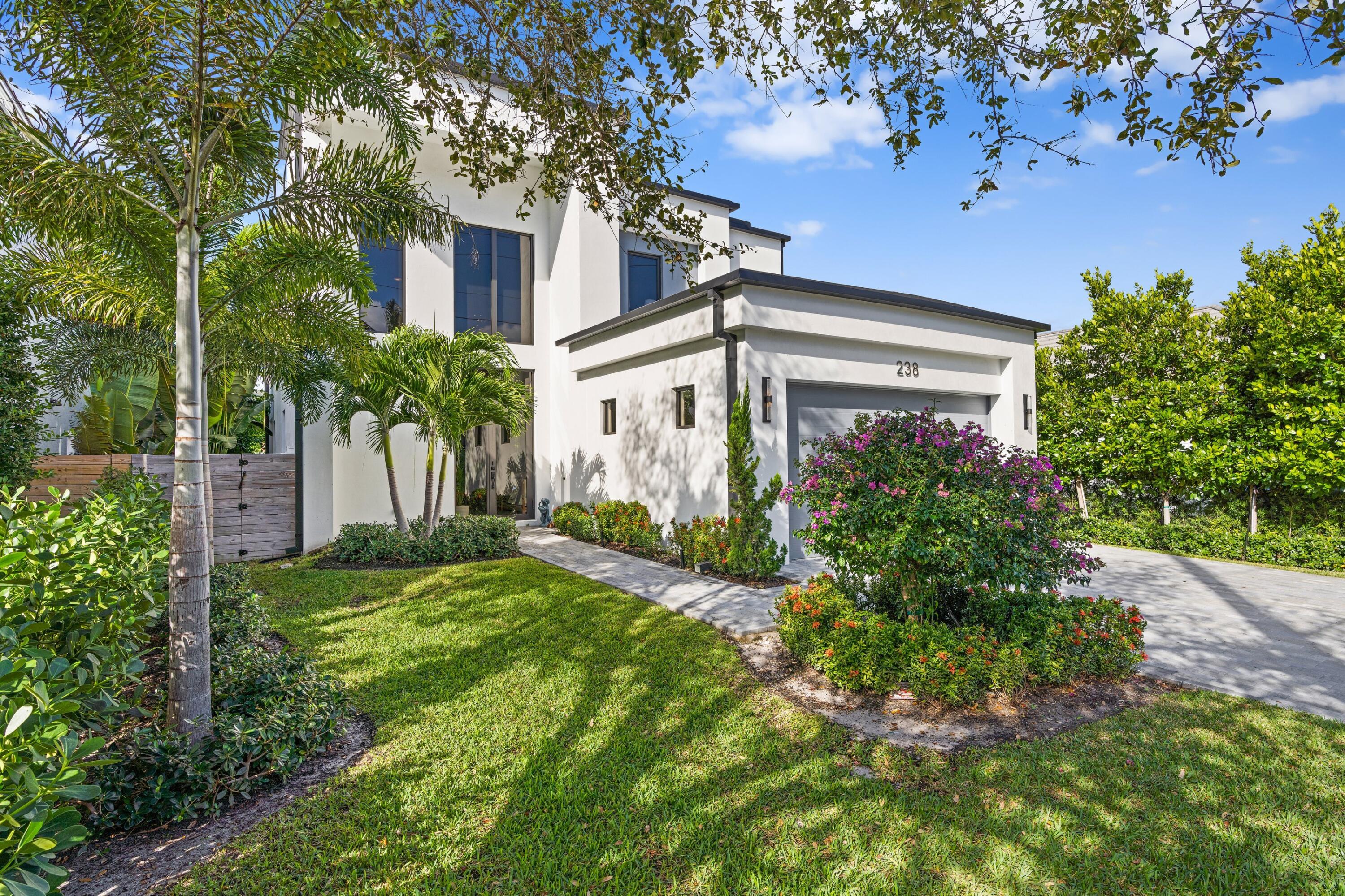 238 SE 4th Avenue