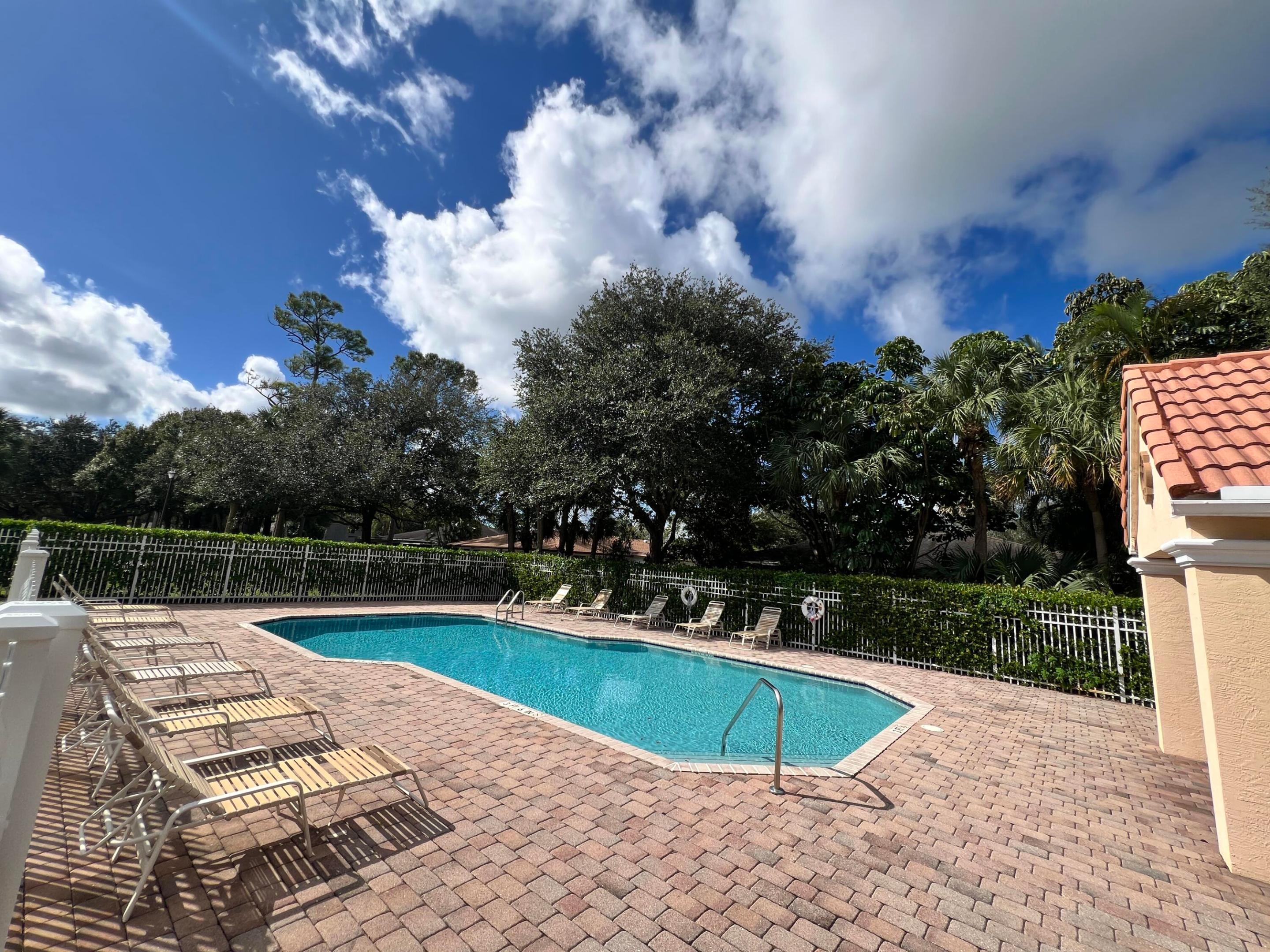 9120 Villa Palma Lane