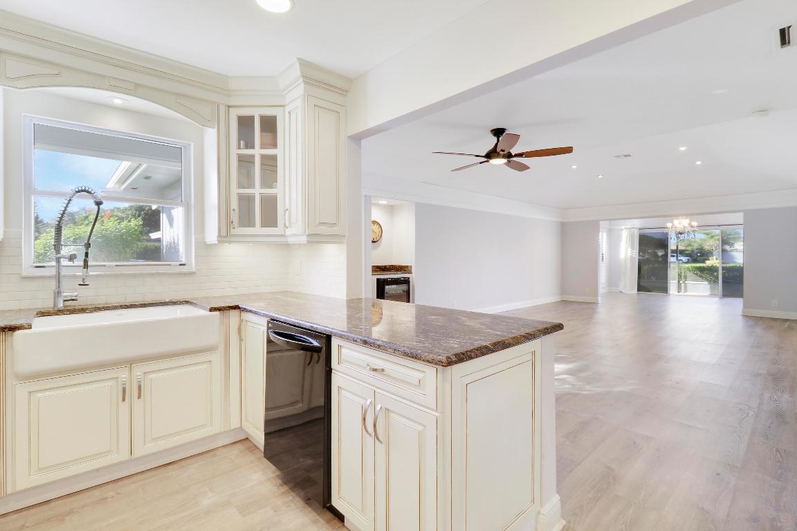 13565 Whispering Lakes Lane