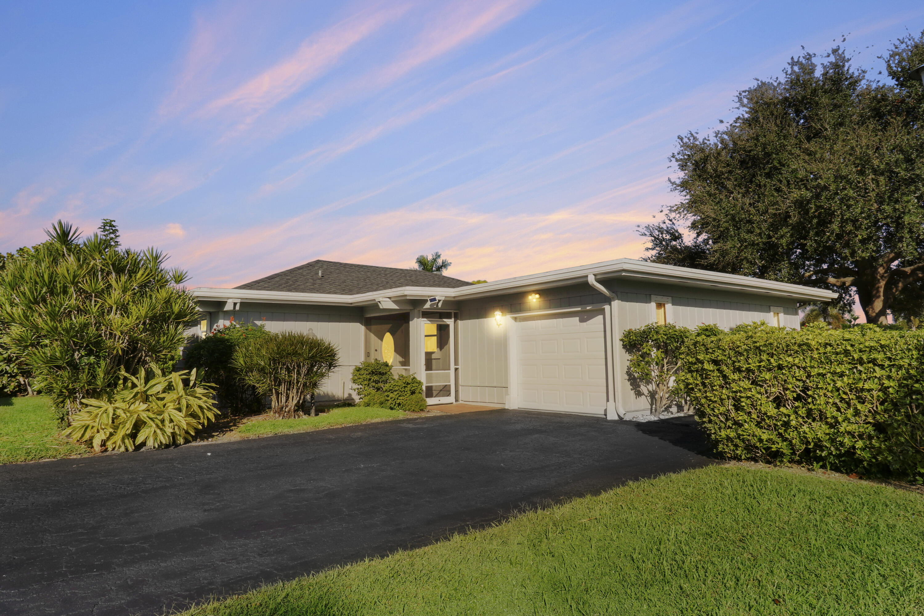 13565 Whispering Lakes Lane