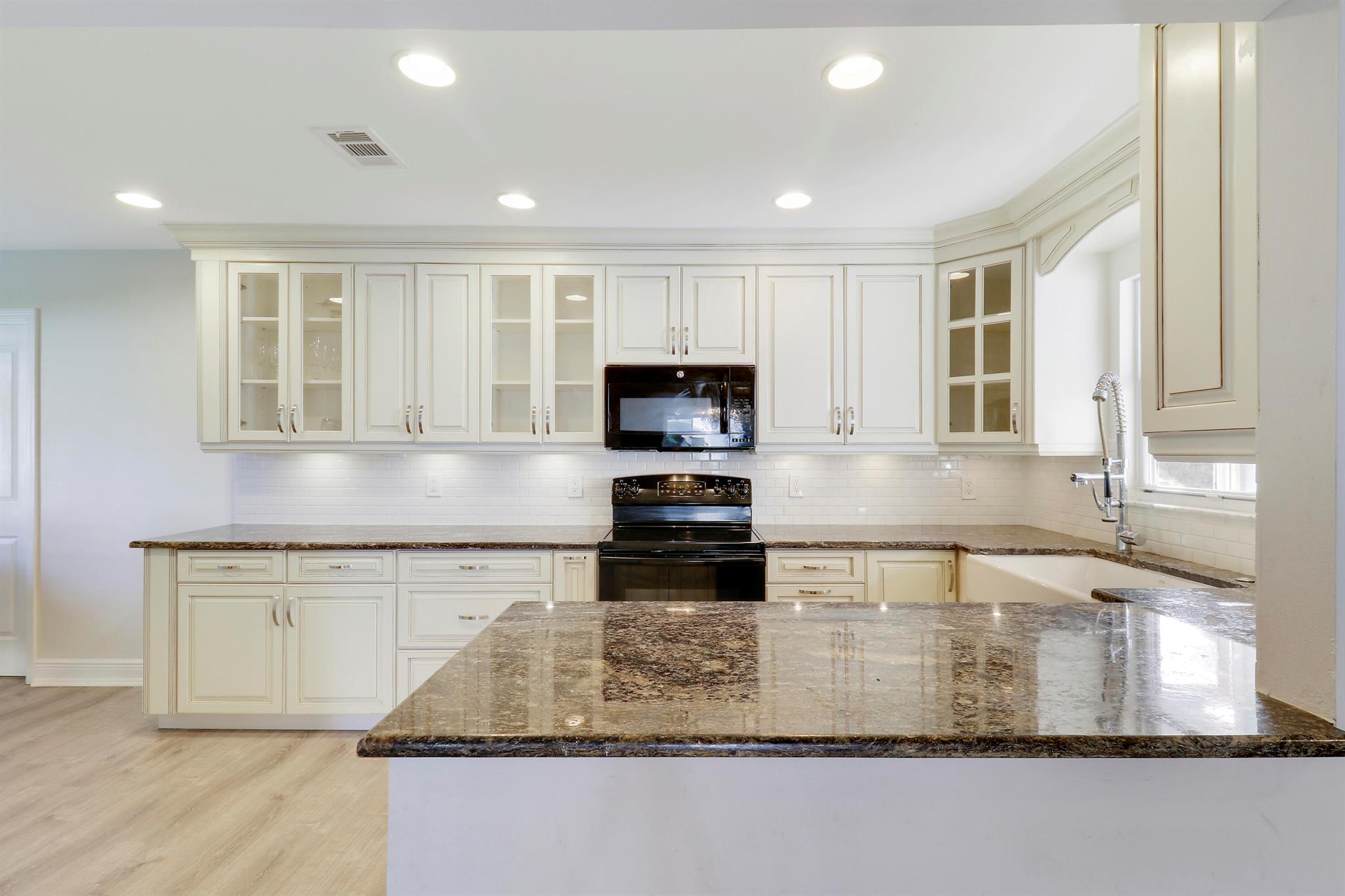 13565 Whispering Lakes Lane