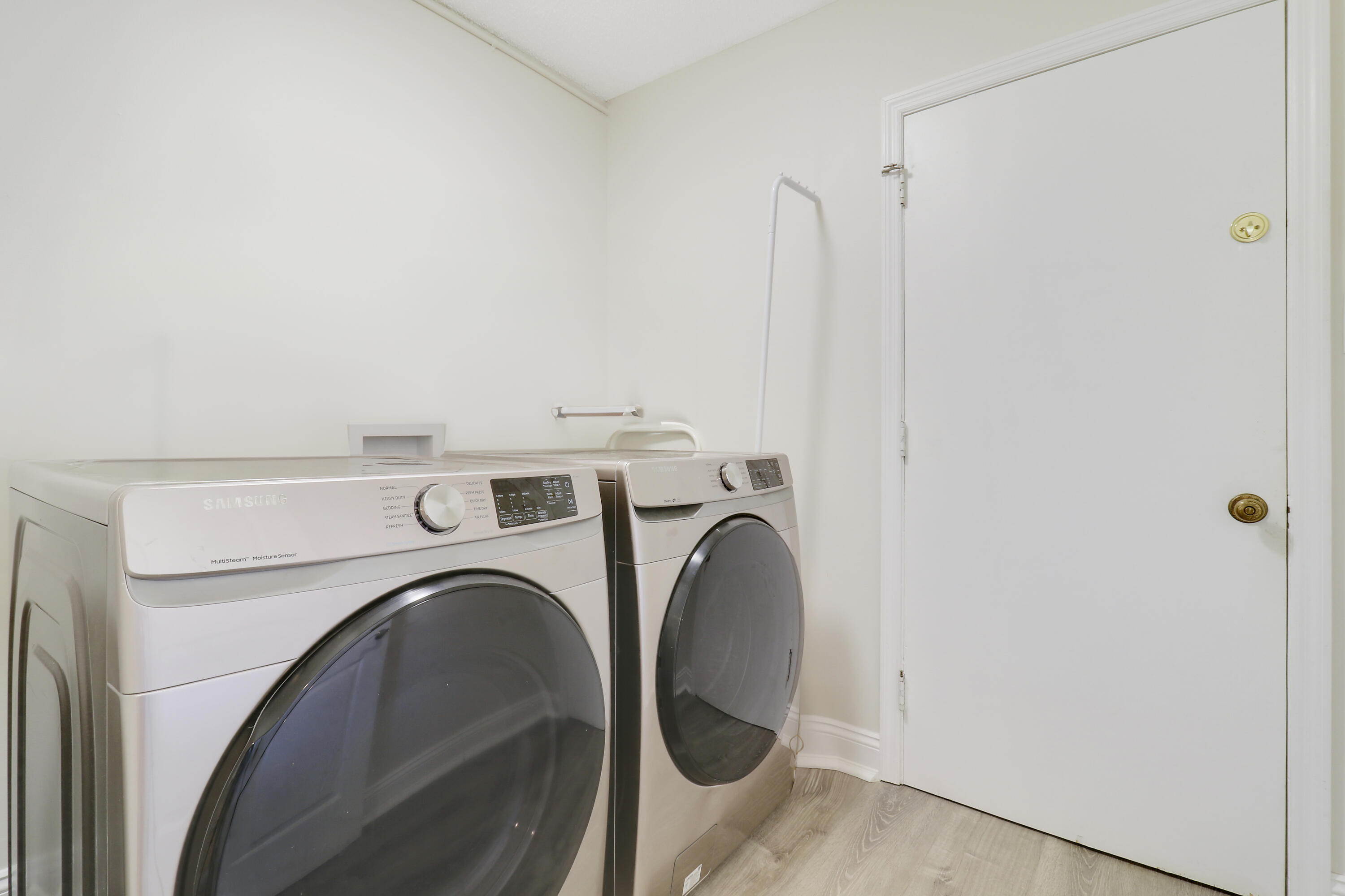 13565 Whispering Lakes Lane