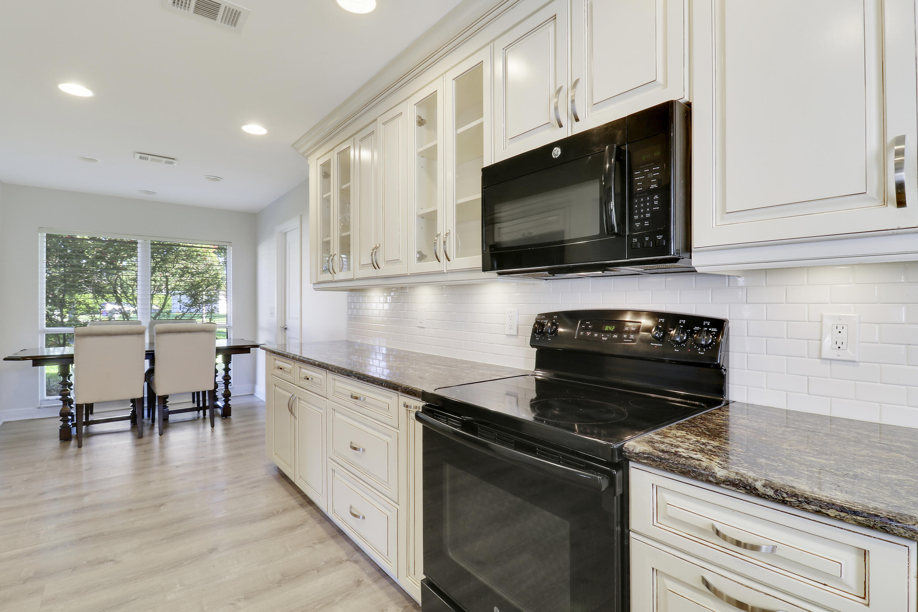 13565 Whispering Lakes Lane