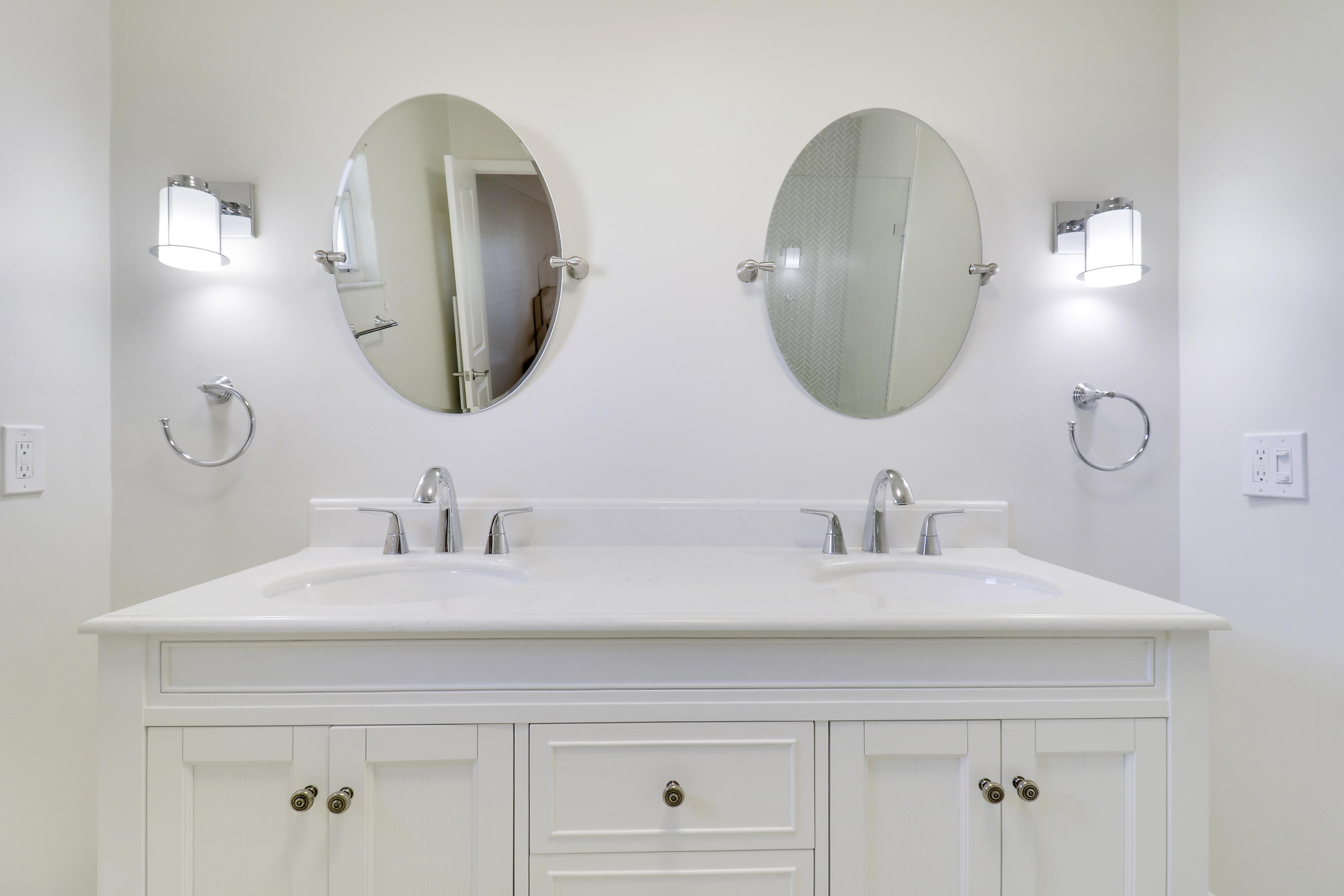 13565 Whispering Lakes Lane