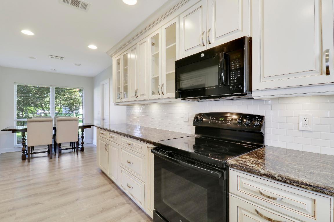 13565 Whispering Lakes Lane