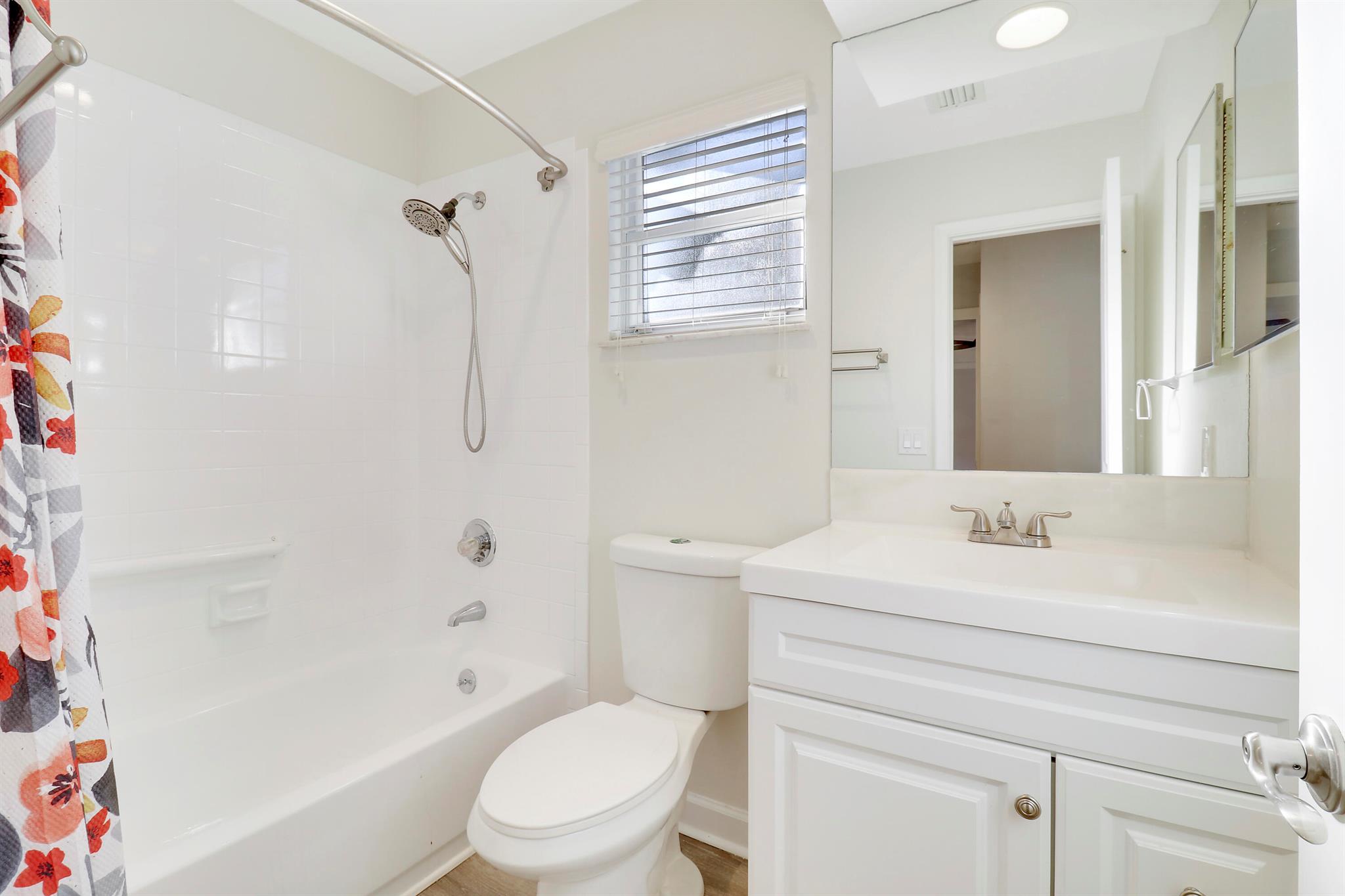 13565 Whispering Lakes Lane