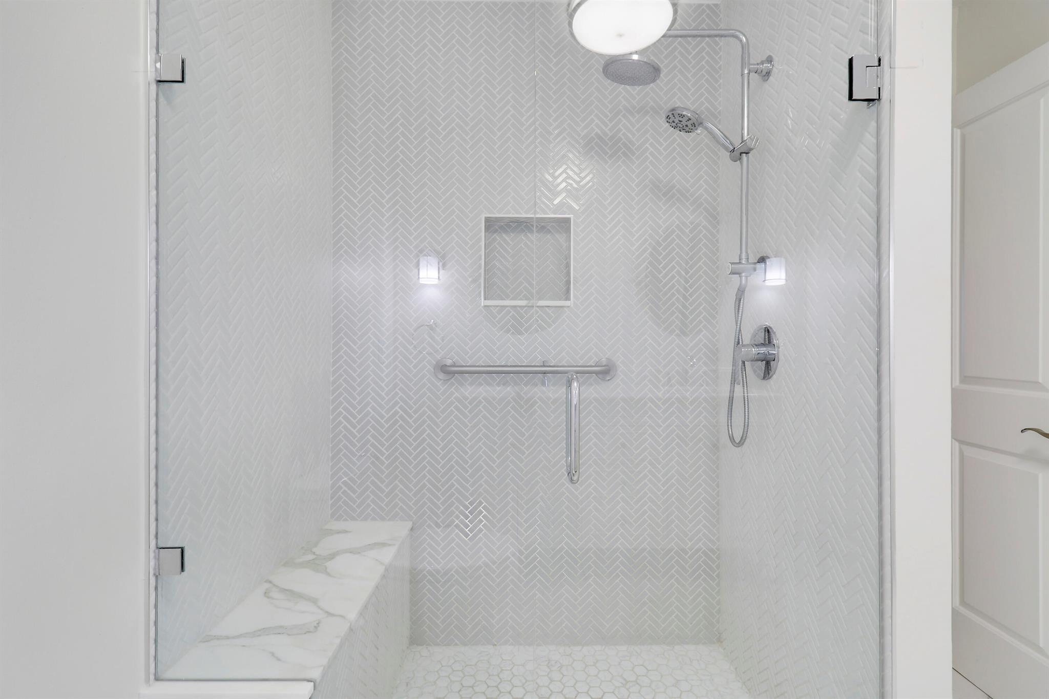 13565 Whispering Lakes Lane