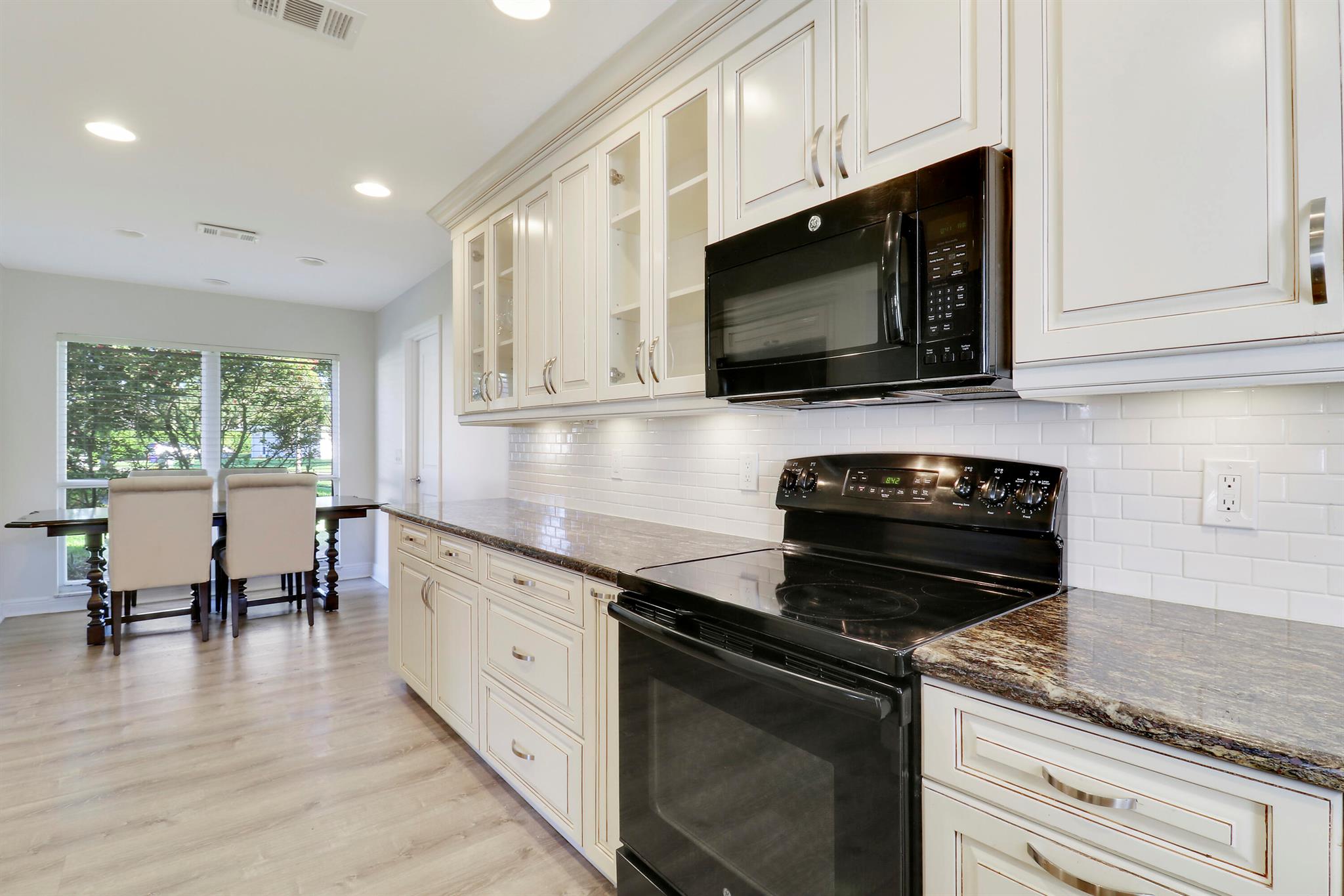 13565 Whispering Lakes Lane