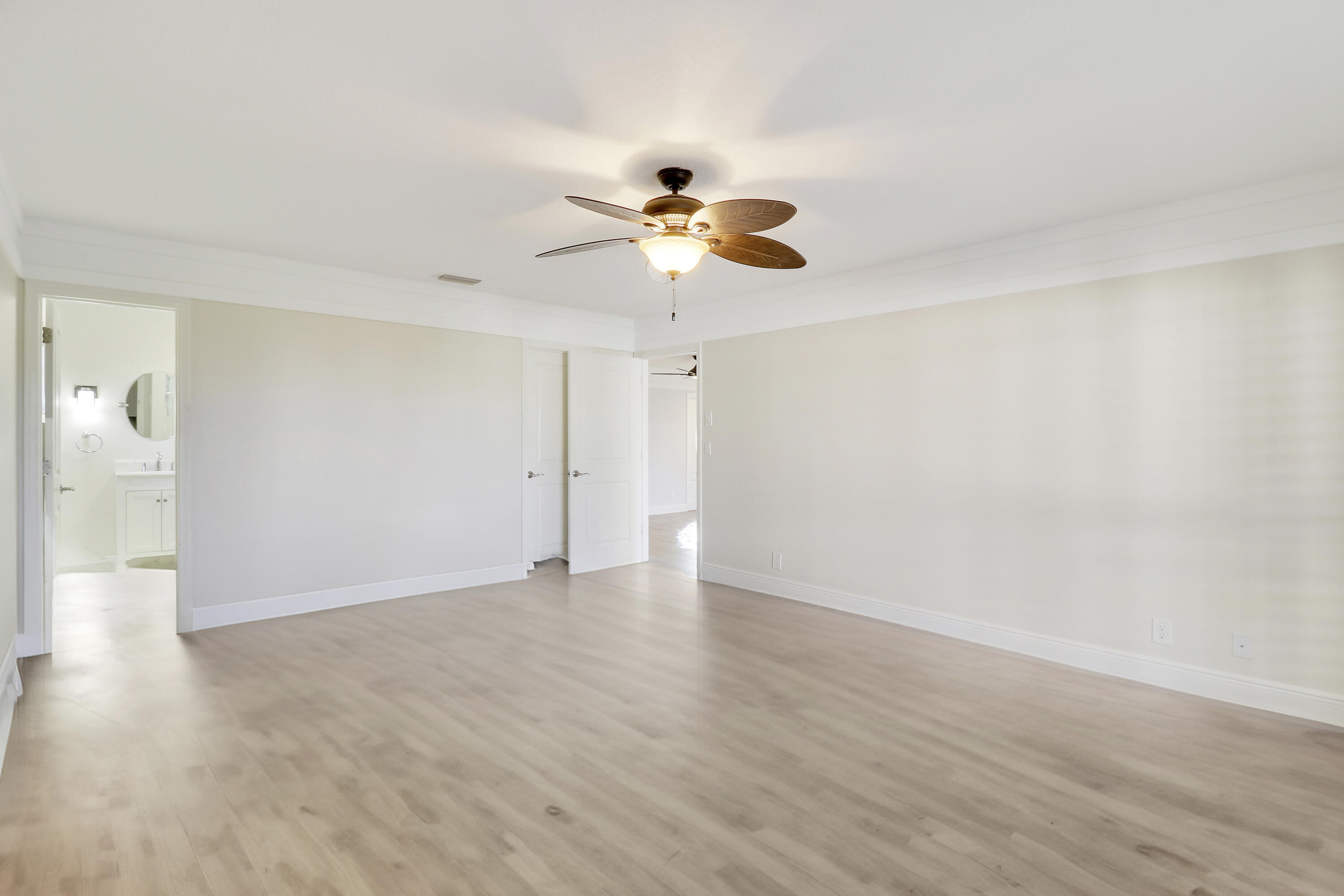 13565 Whispering Lakes Lane