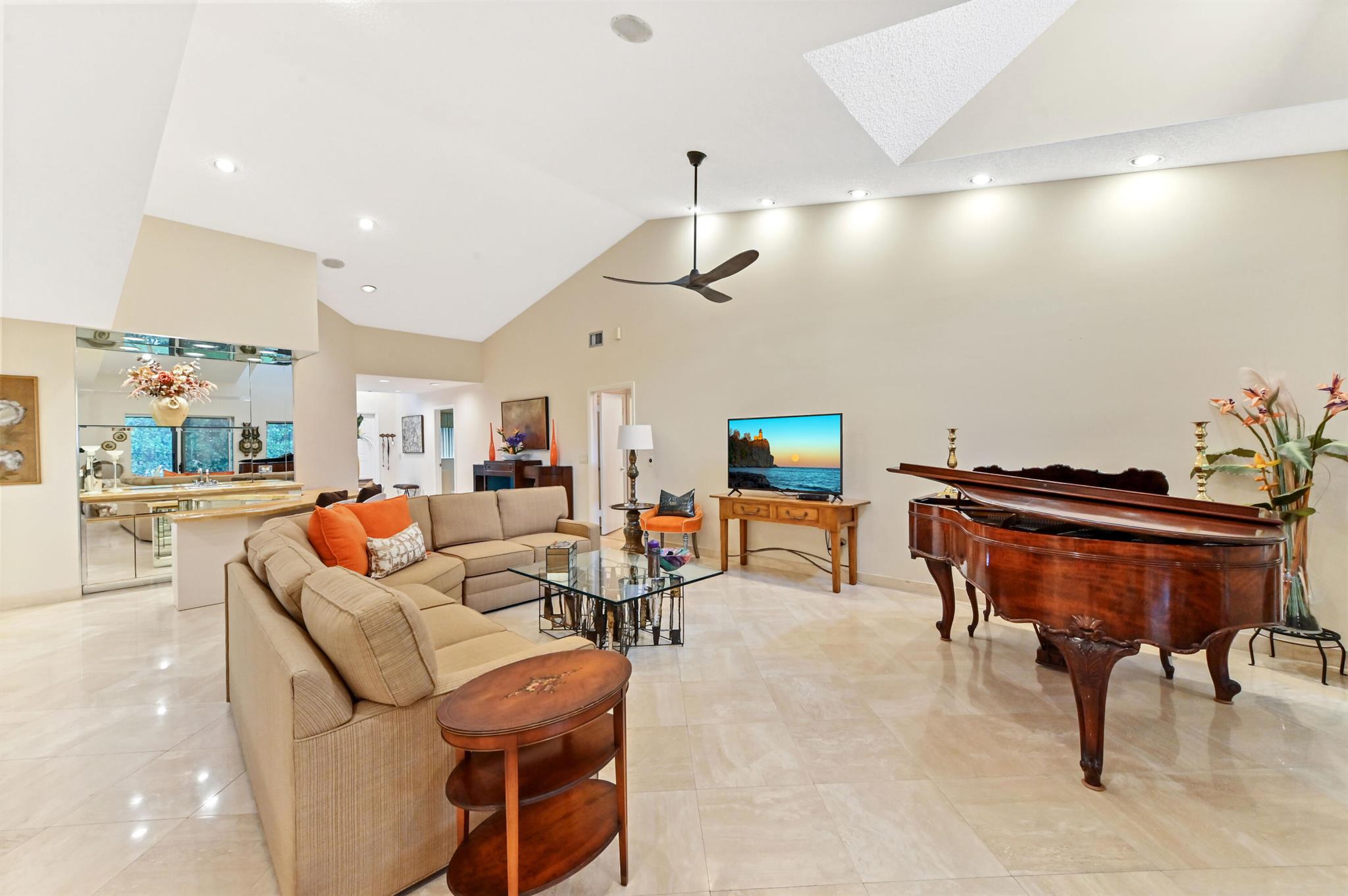 4665 Fountains Drive S