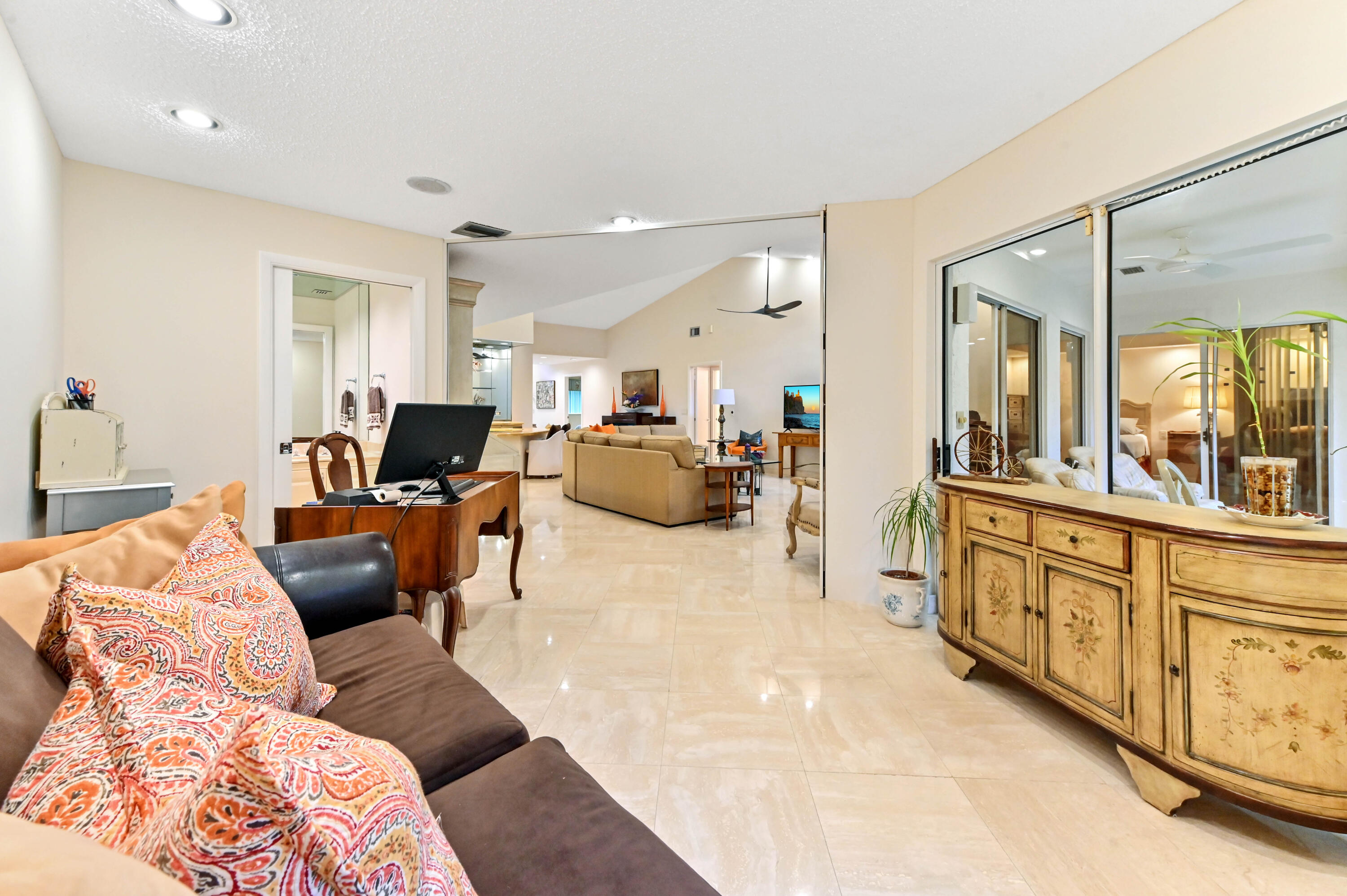 4665 Fountains Drive S