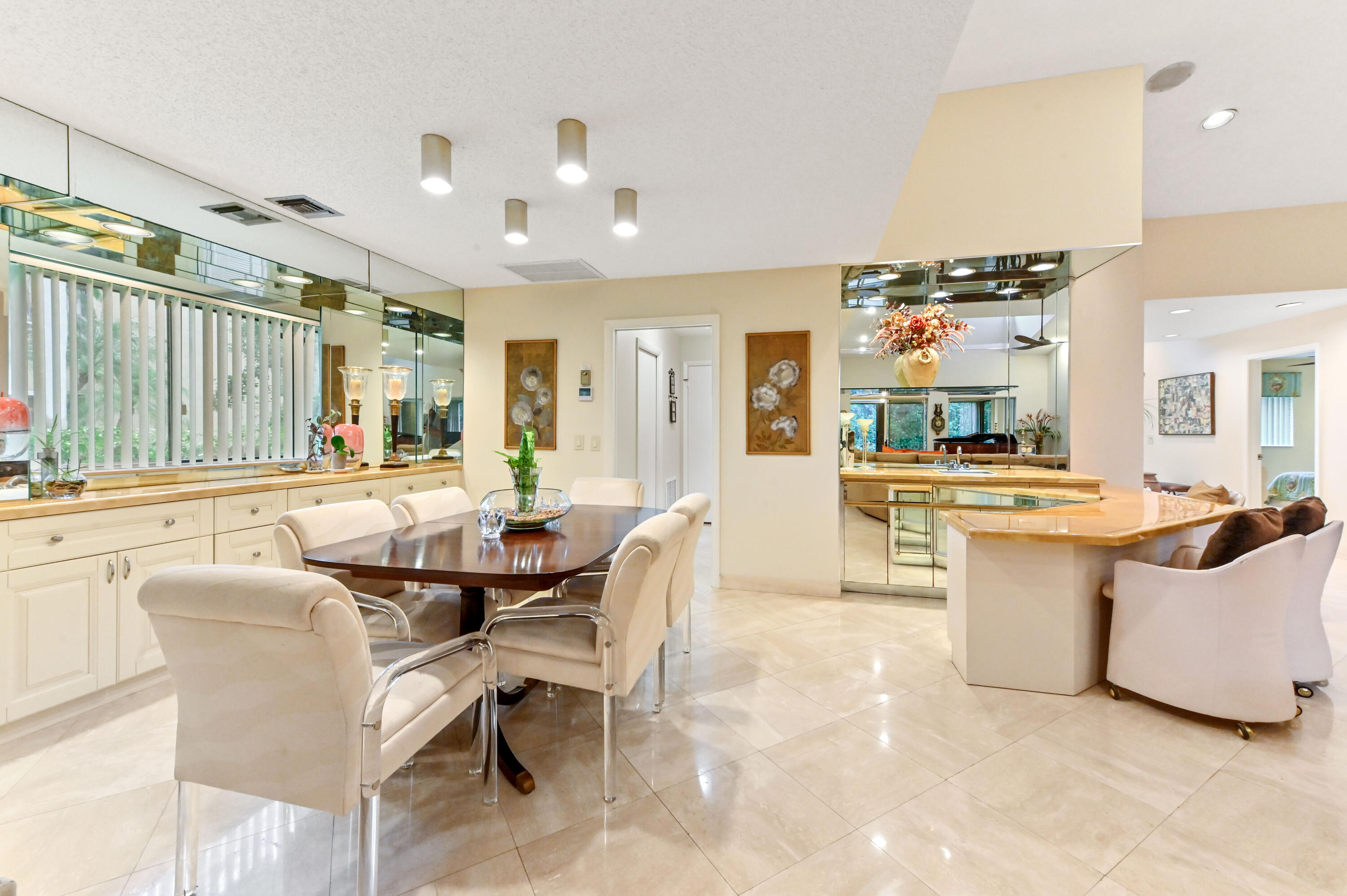 4665 Fountains Drive S