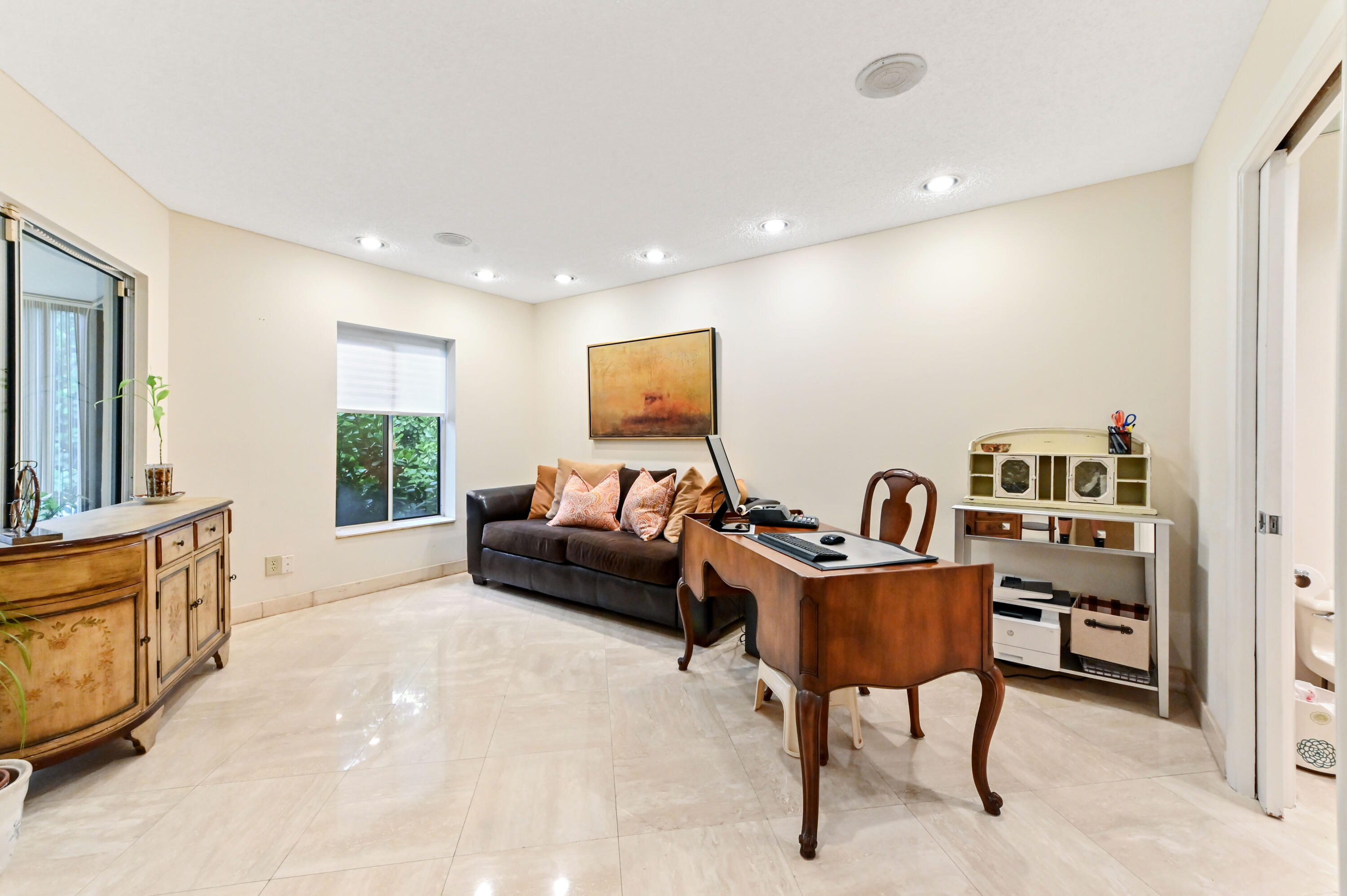 4665 Fountains Drive S