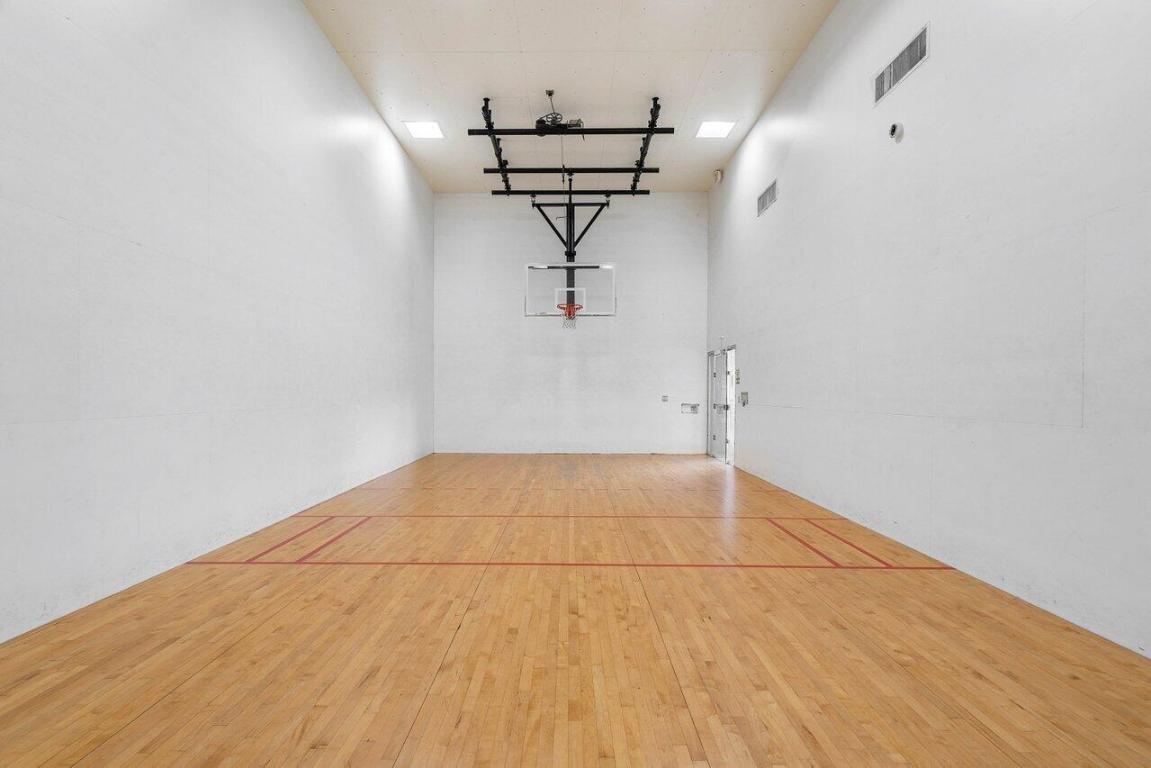 106 Villa Circle 106