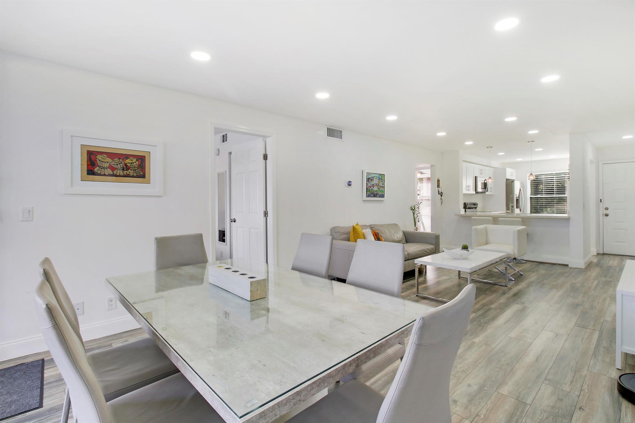 6928 Briarlake Circle 102