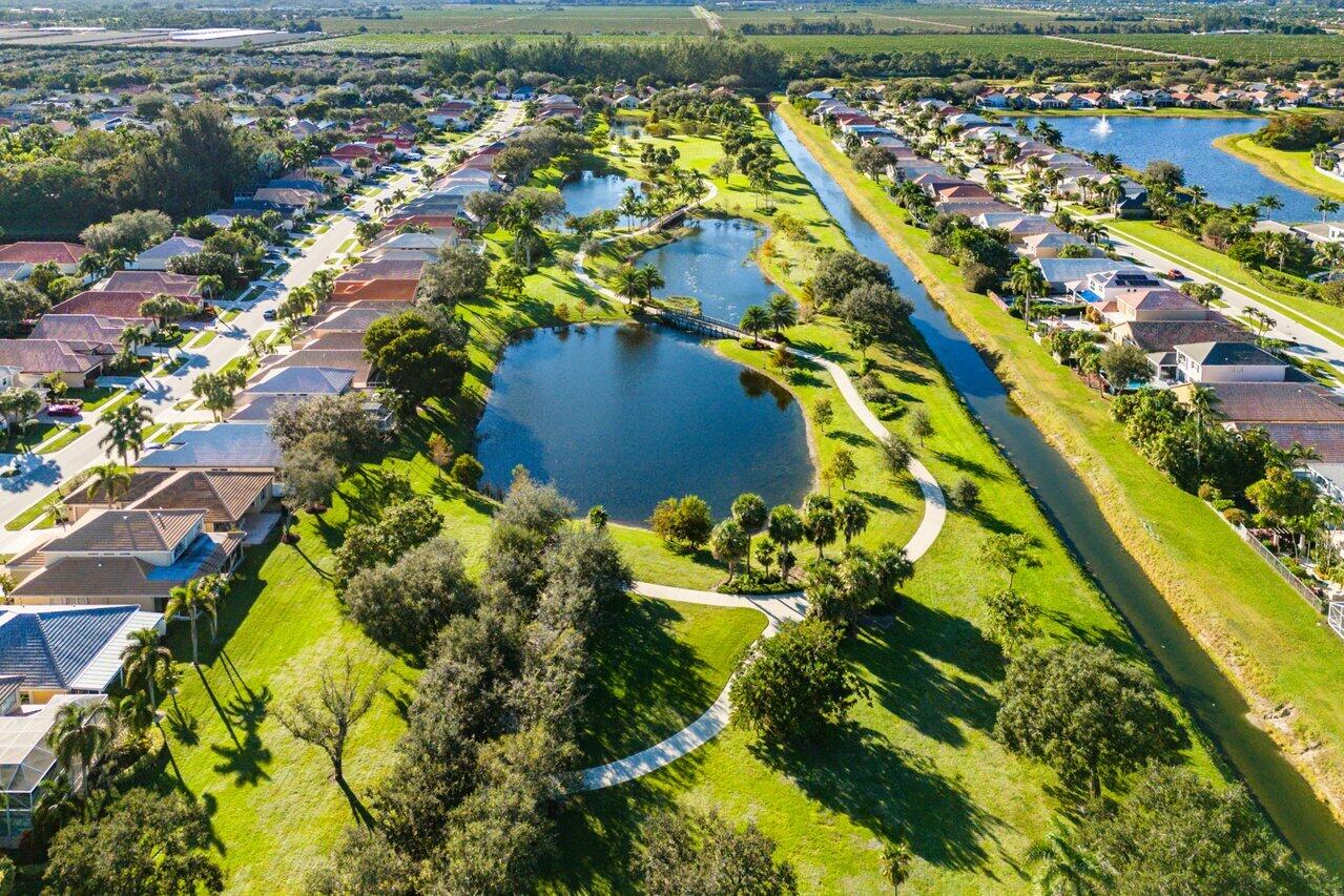 7632 Charing Cross Lane