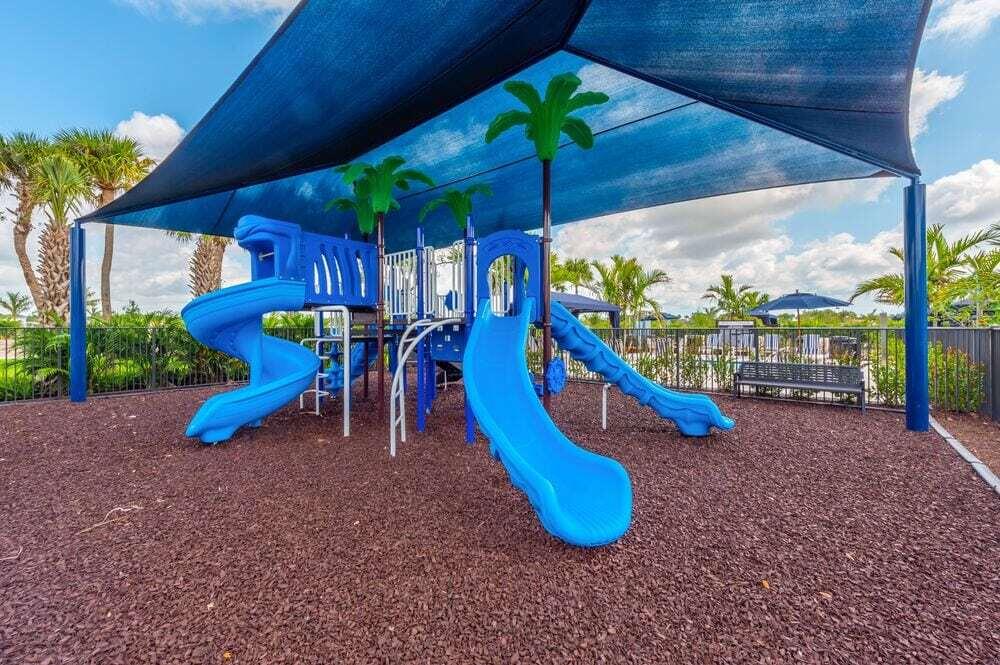 7632 Charing Cross Lane