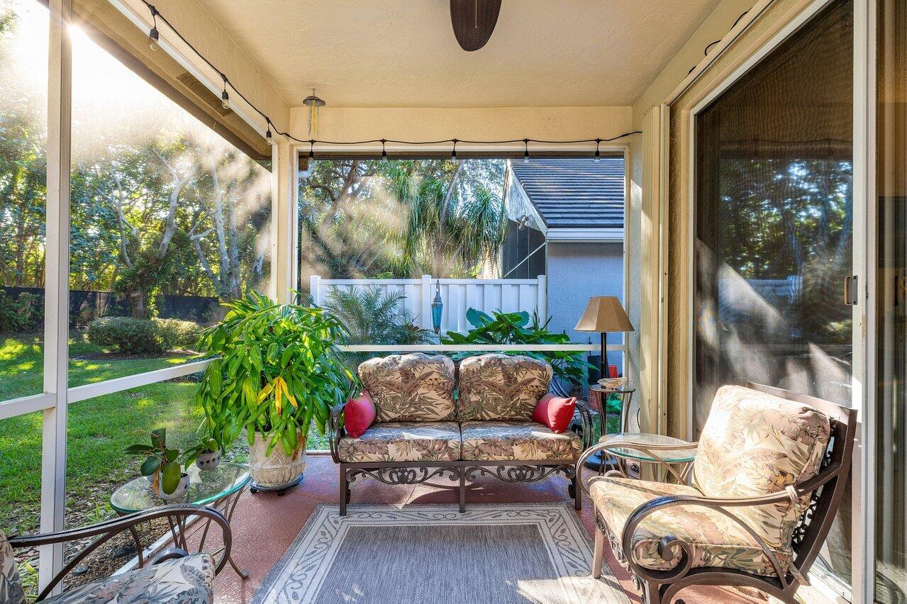 7632 Charing Cross Lane