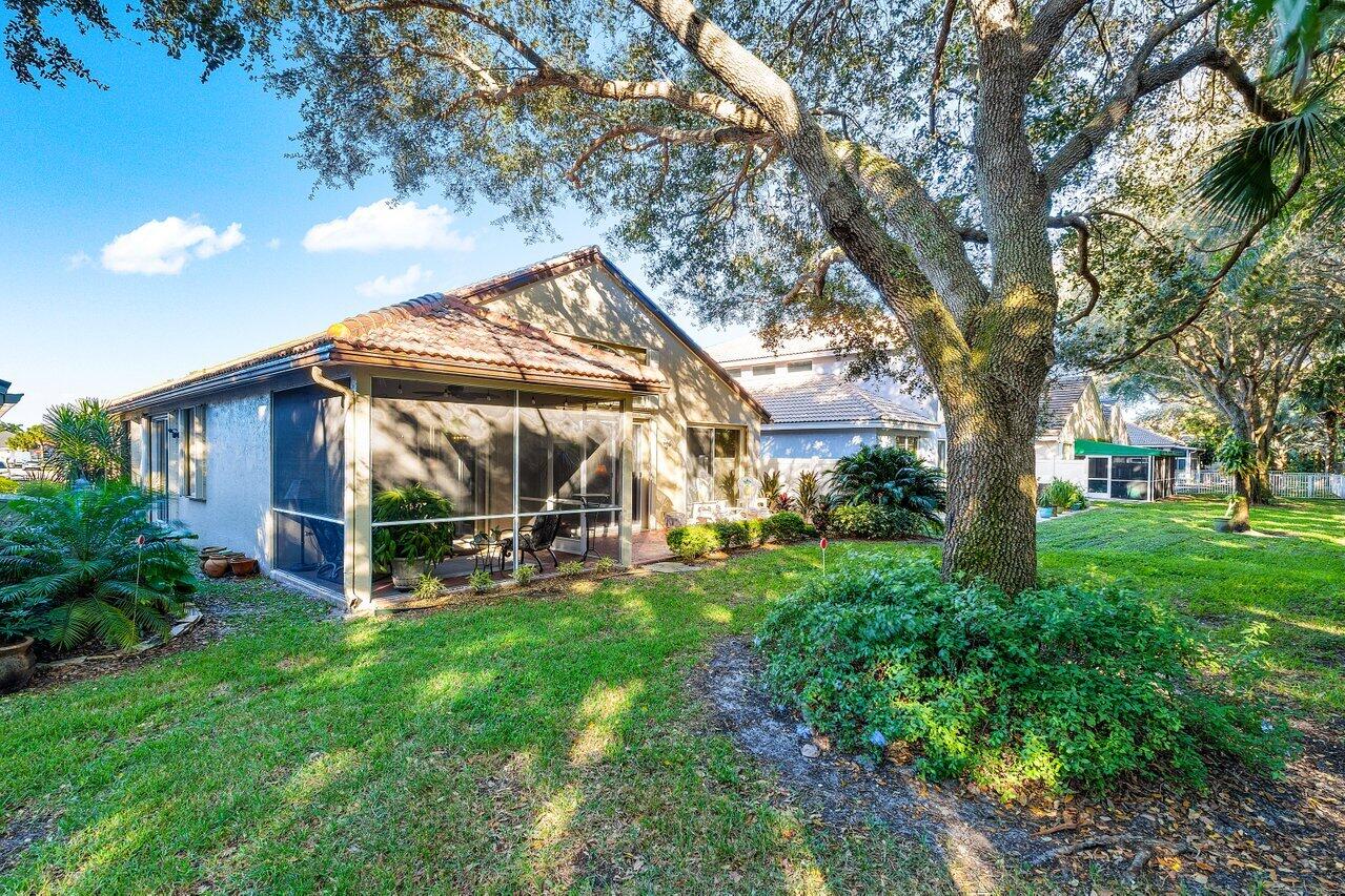 7632 Charing Cross Lane