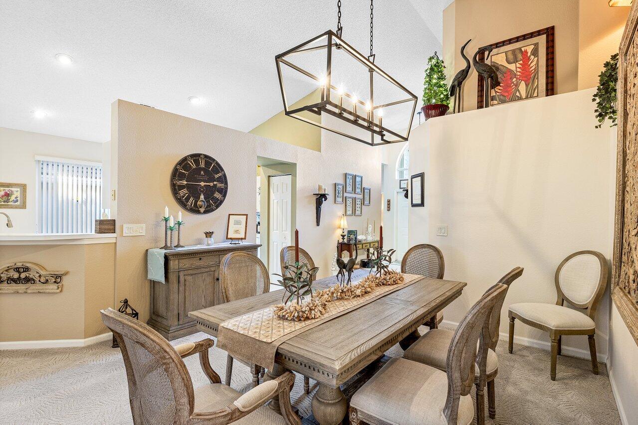 7632 Charing Cross Lane