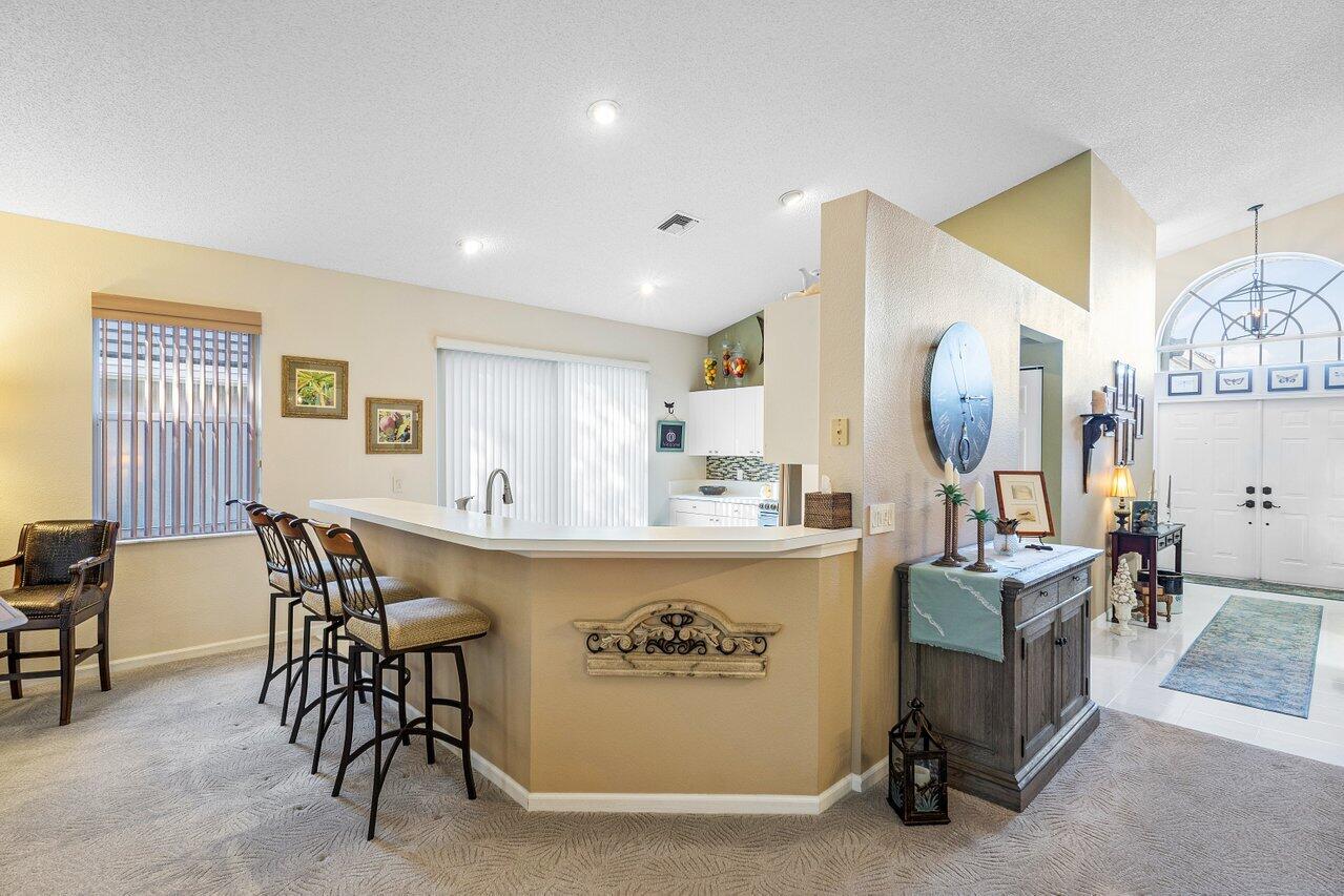 7632 Charing Cross Lane