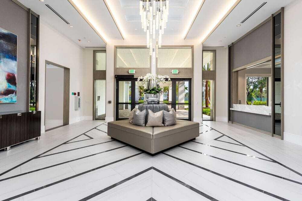 7632 Charing Cross Lane