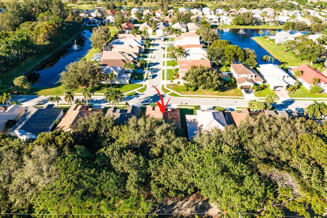 7632 Charing Cross Lane