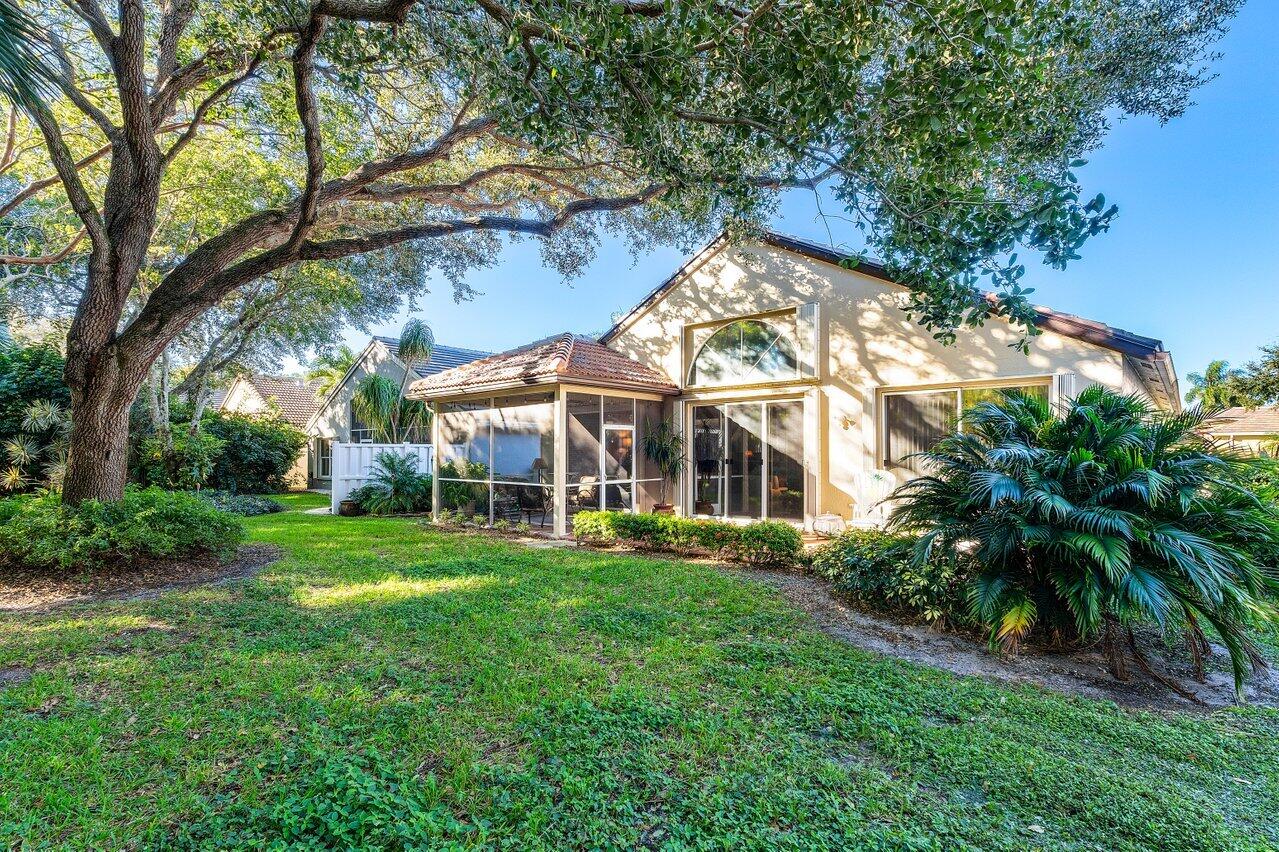 7632 Charing Cross Lane