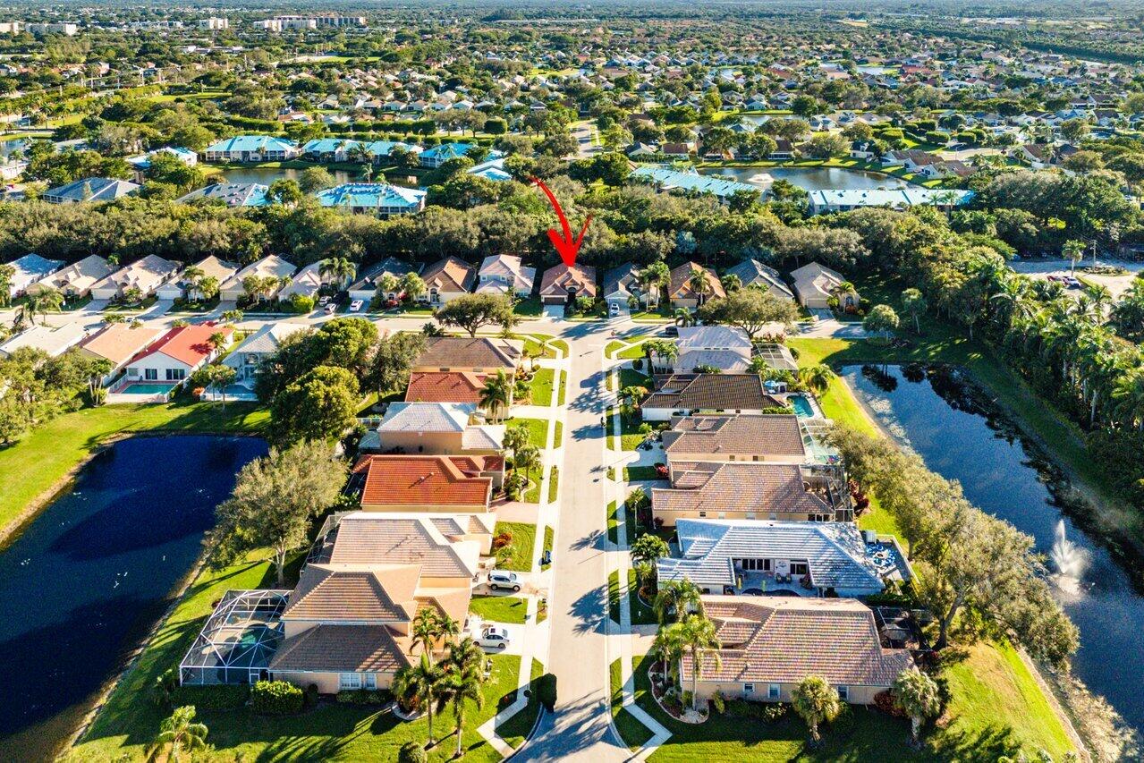 7632 Charing Cross Lane