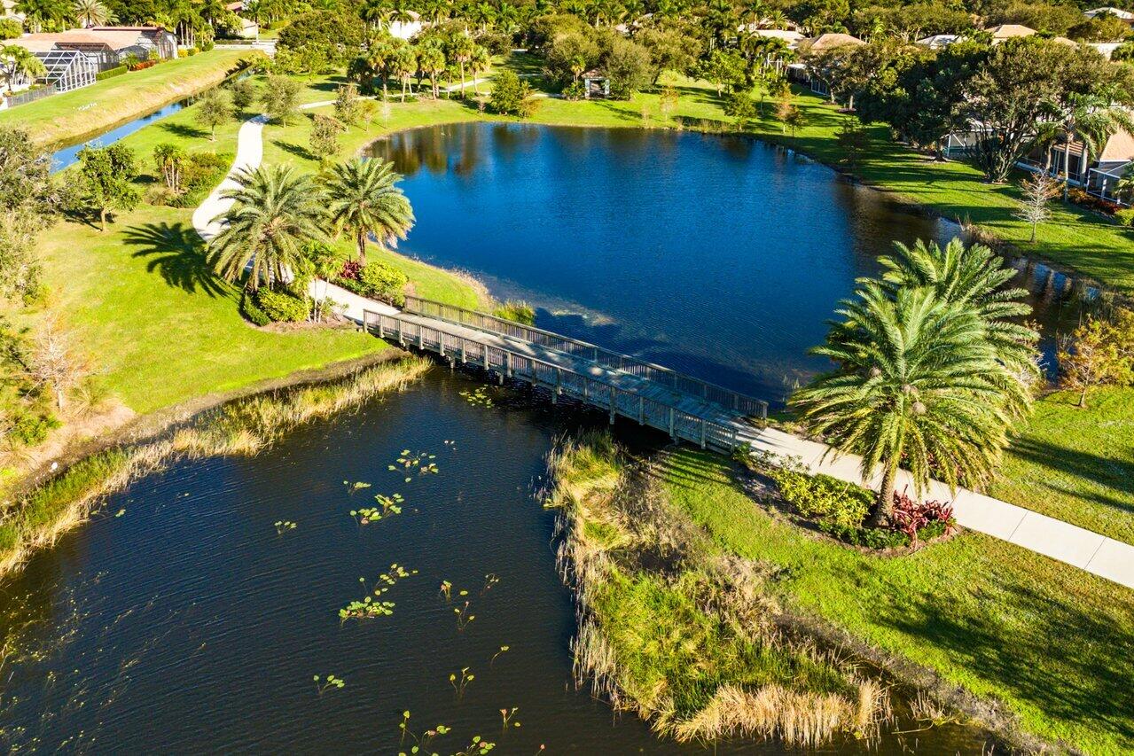 7632 Charing Cross Lane