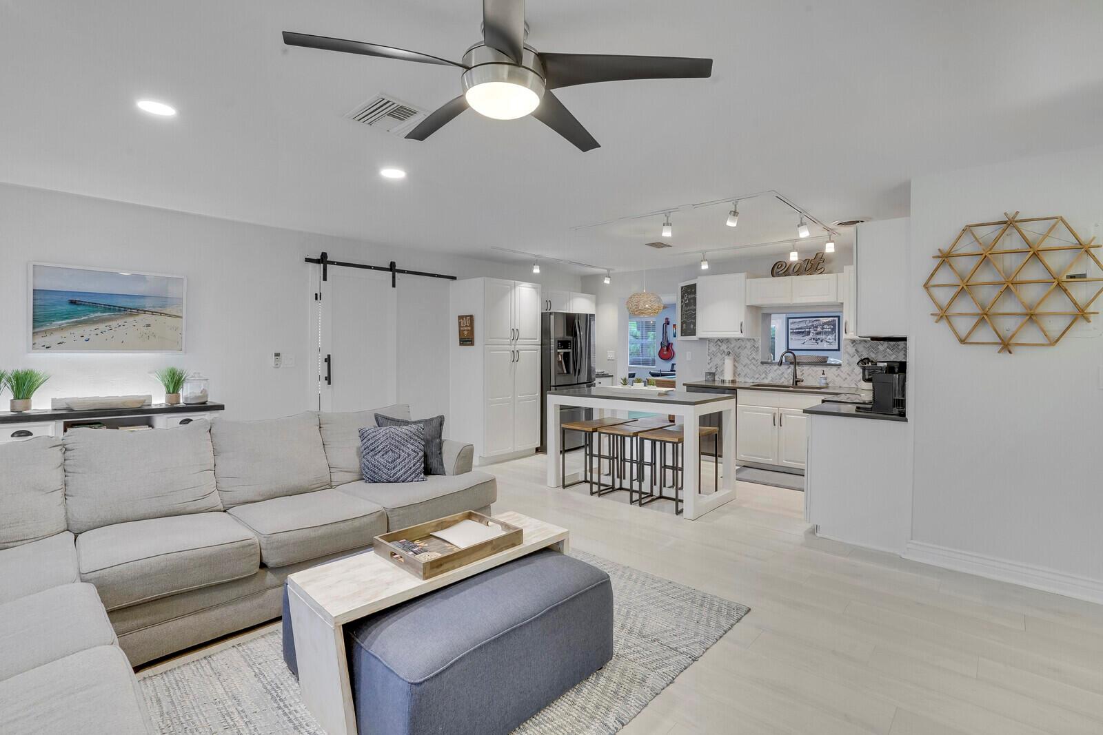 943 SE 5th Street