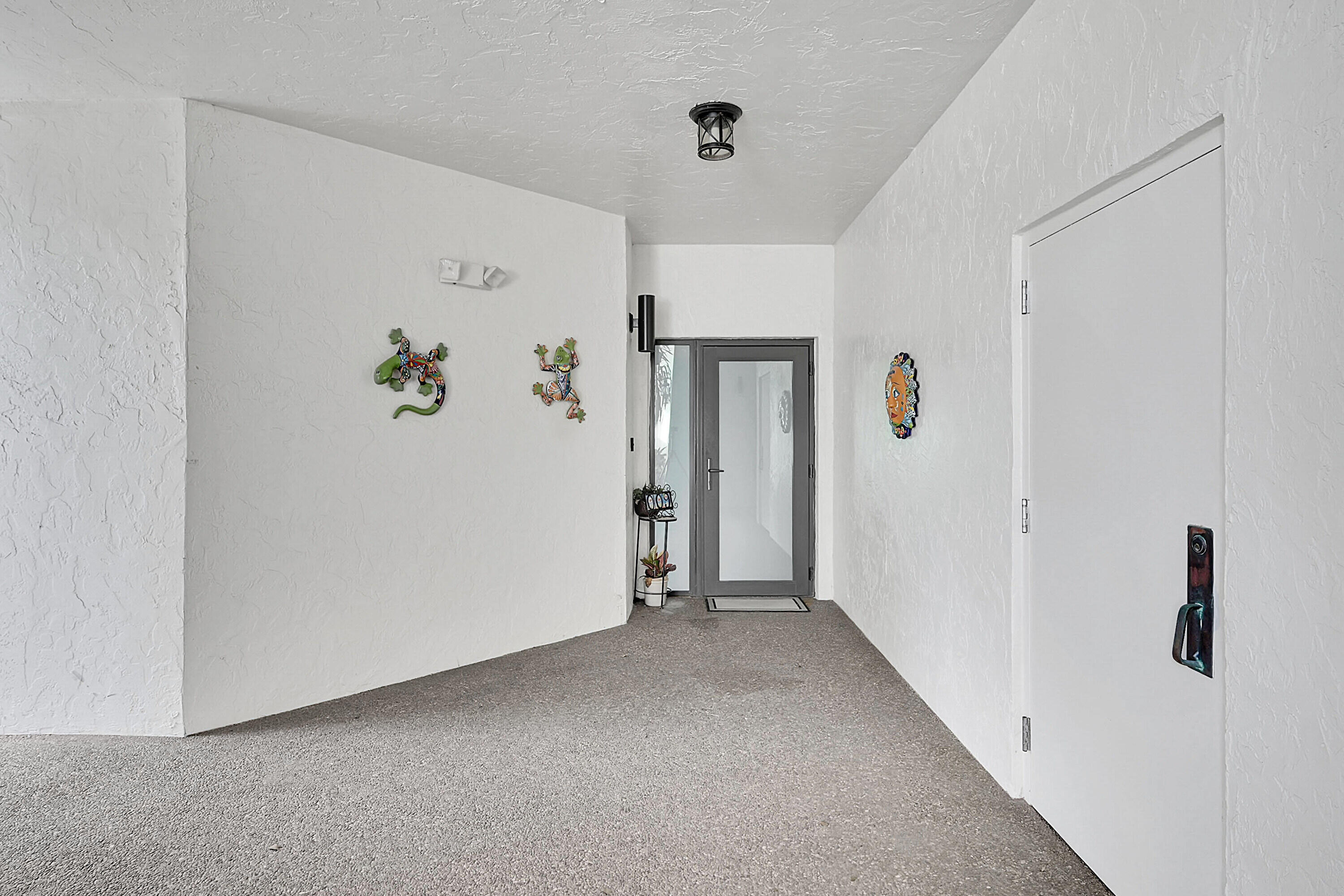 800 Andrews Avenue 9