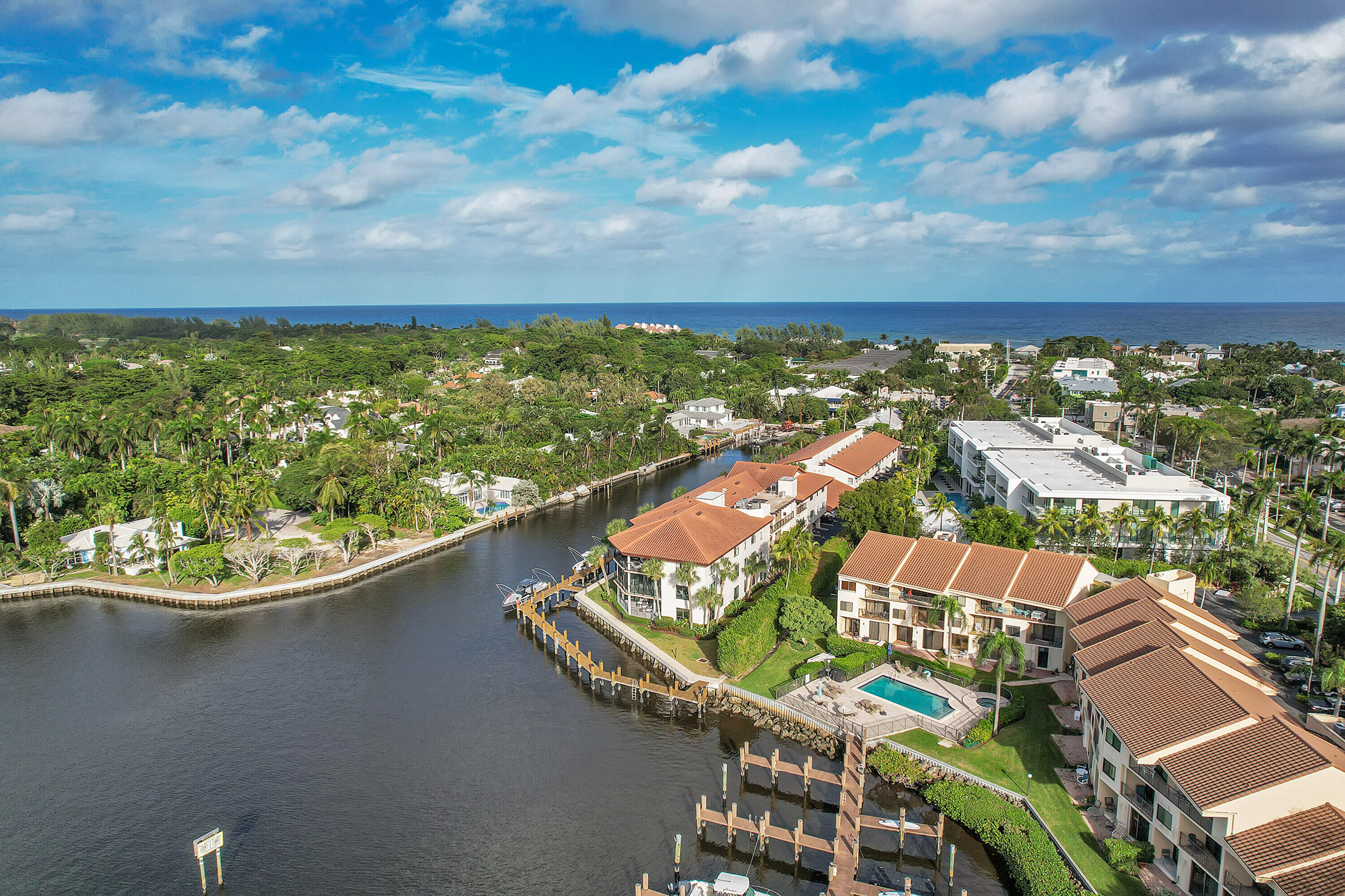 800 Andrews Avenue 9