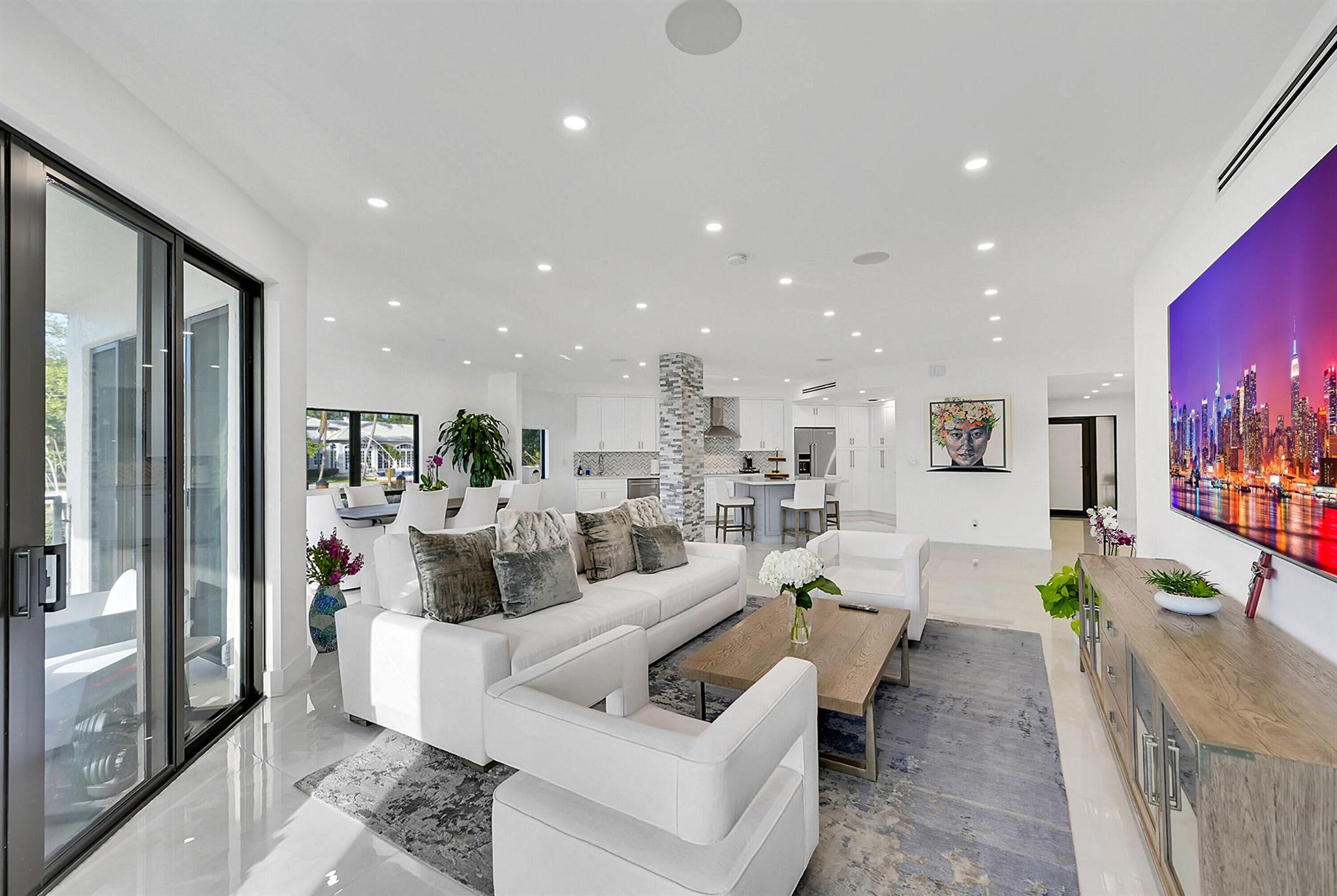 800 Andrews Avenue 9