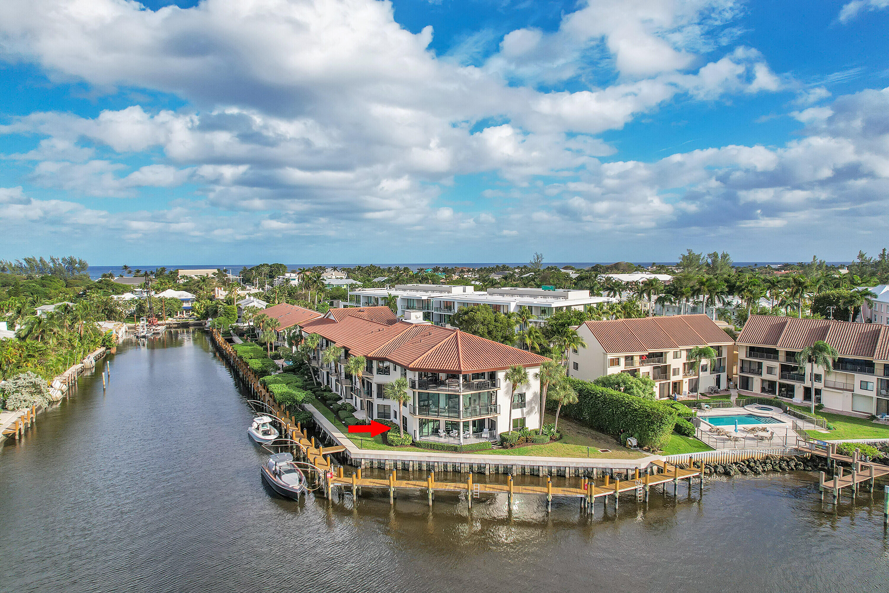 800 Andrews Avenue 9