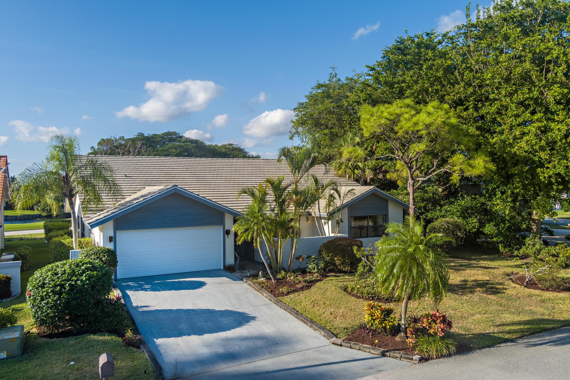 924 Greensward Lane