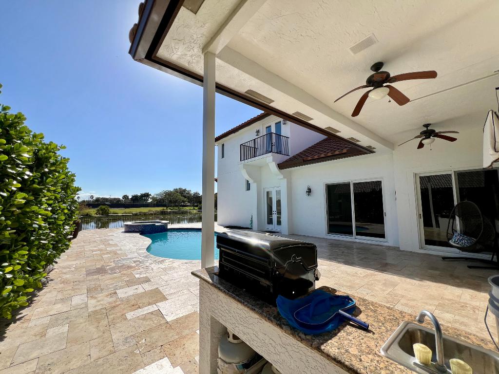 12211 Rockledge Circle