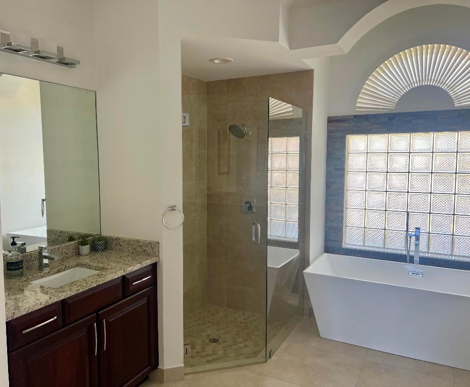 12211 Rockledge Circle