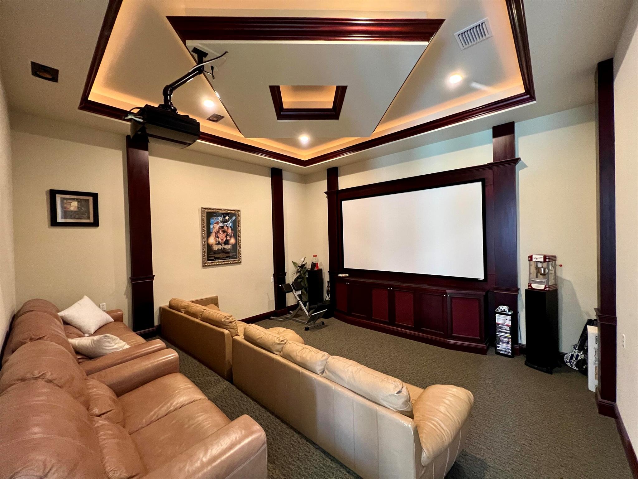 12211 Rockledge Circle