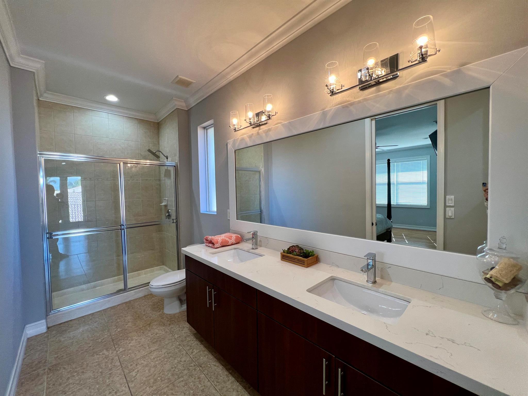 12211 Rockledge Circle