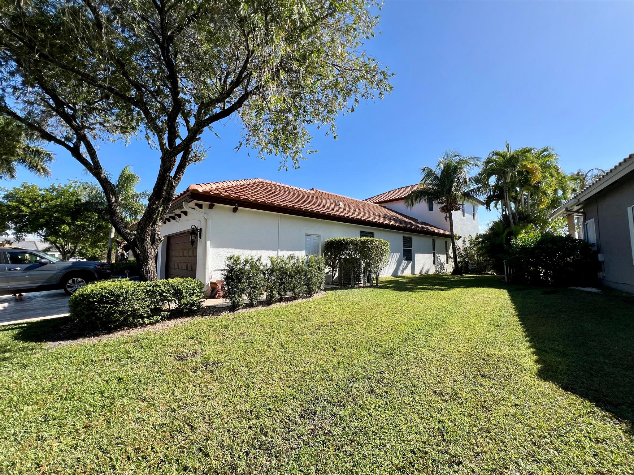 12211 Rockledge Circle