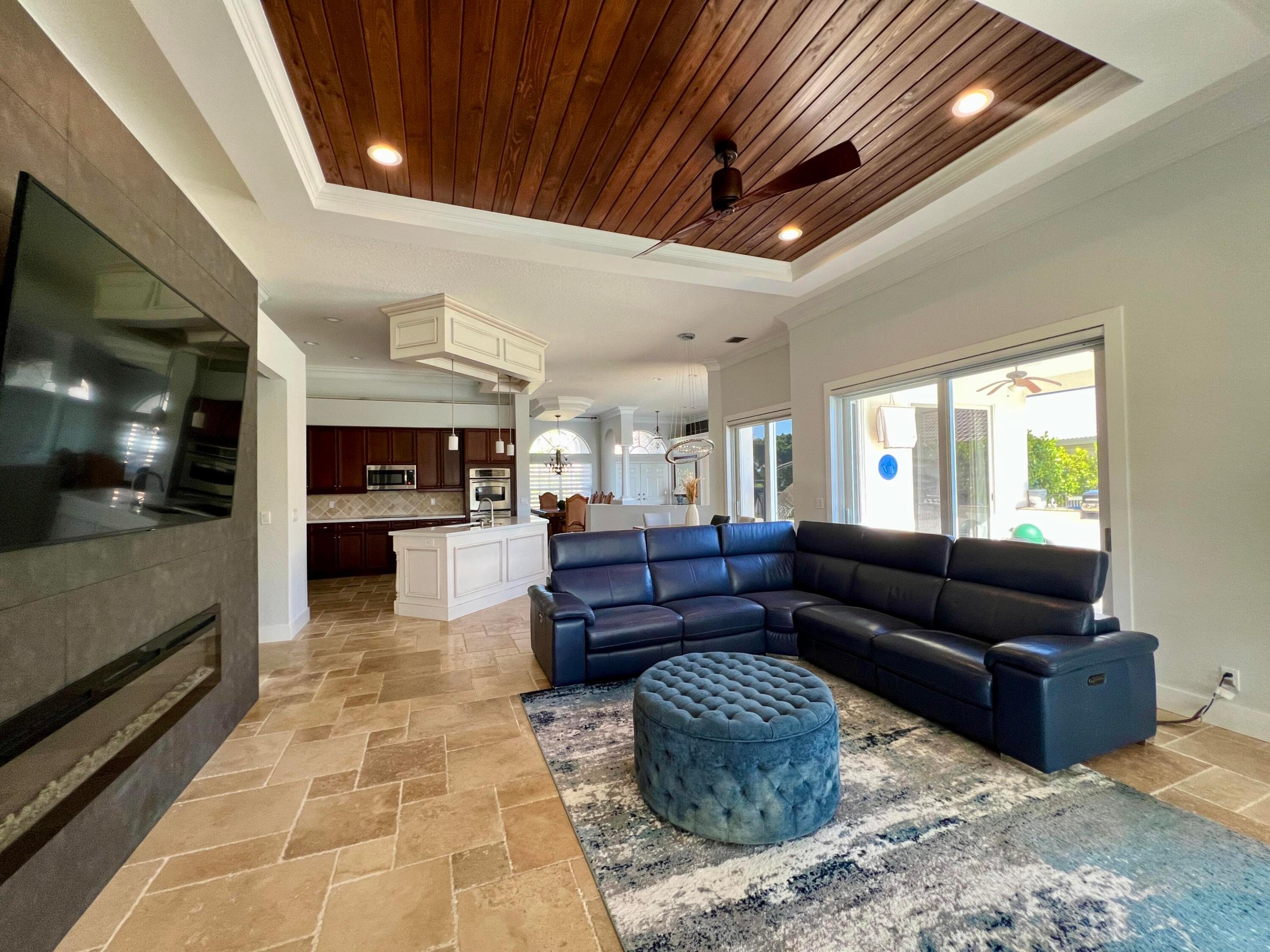 12211 Rockledge Circle