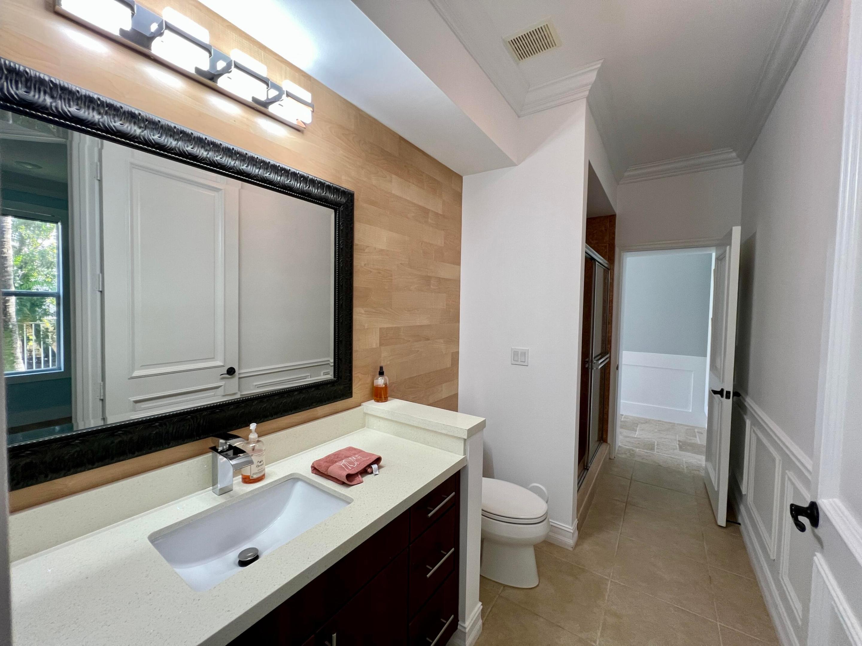 12211 Rockledge Circle